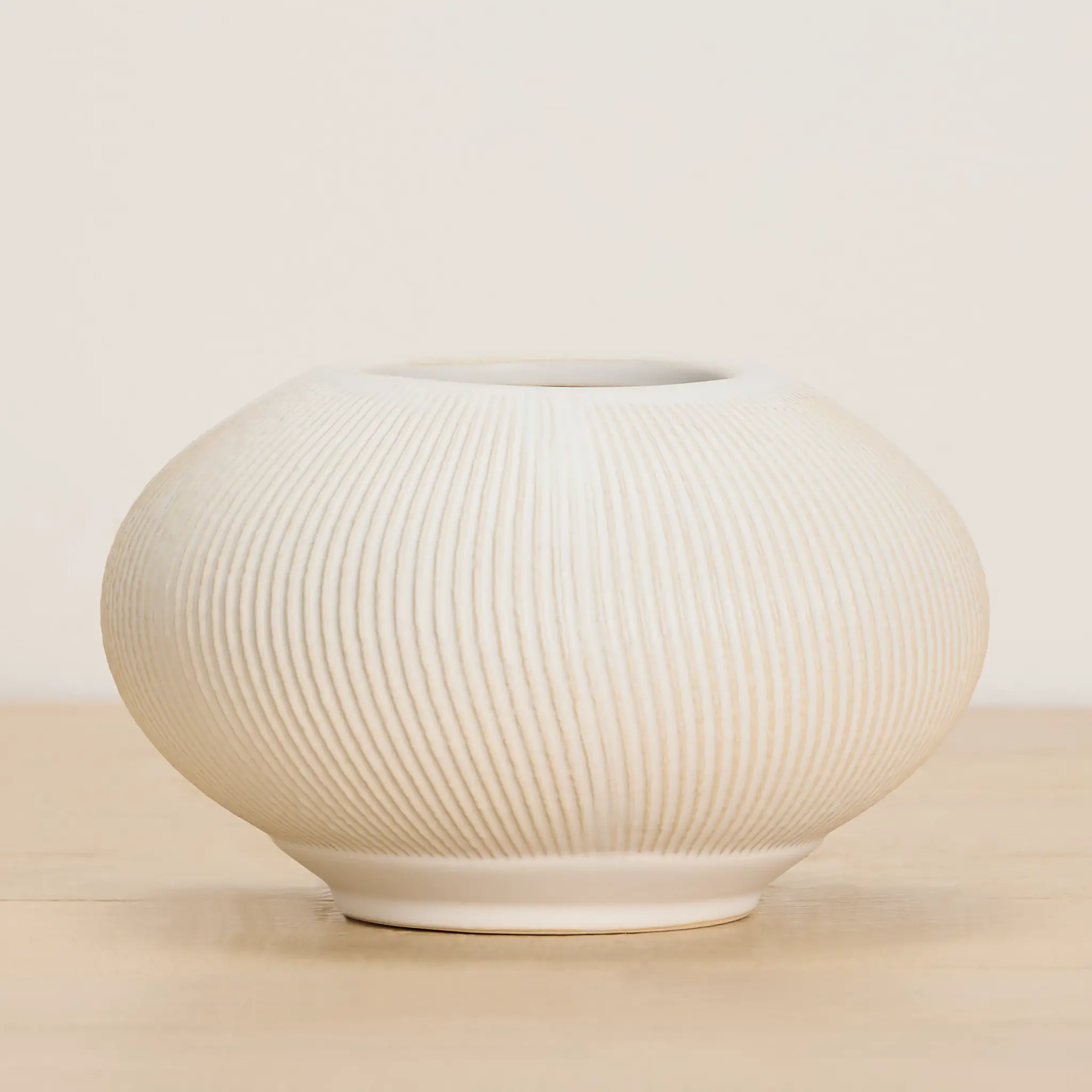 Elula Ivory Medium Vase Elula Ivory Medium Vase