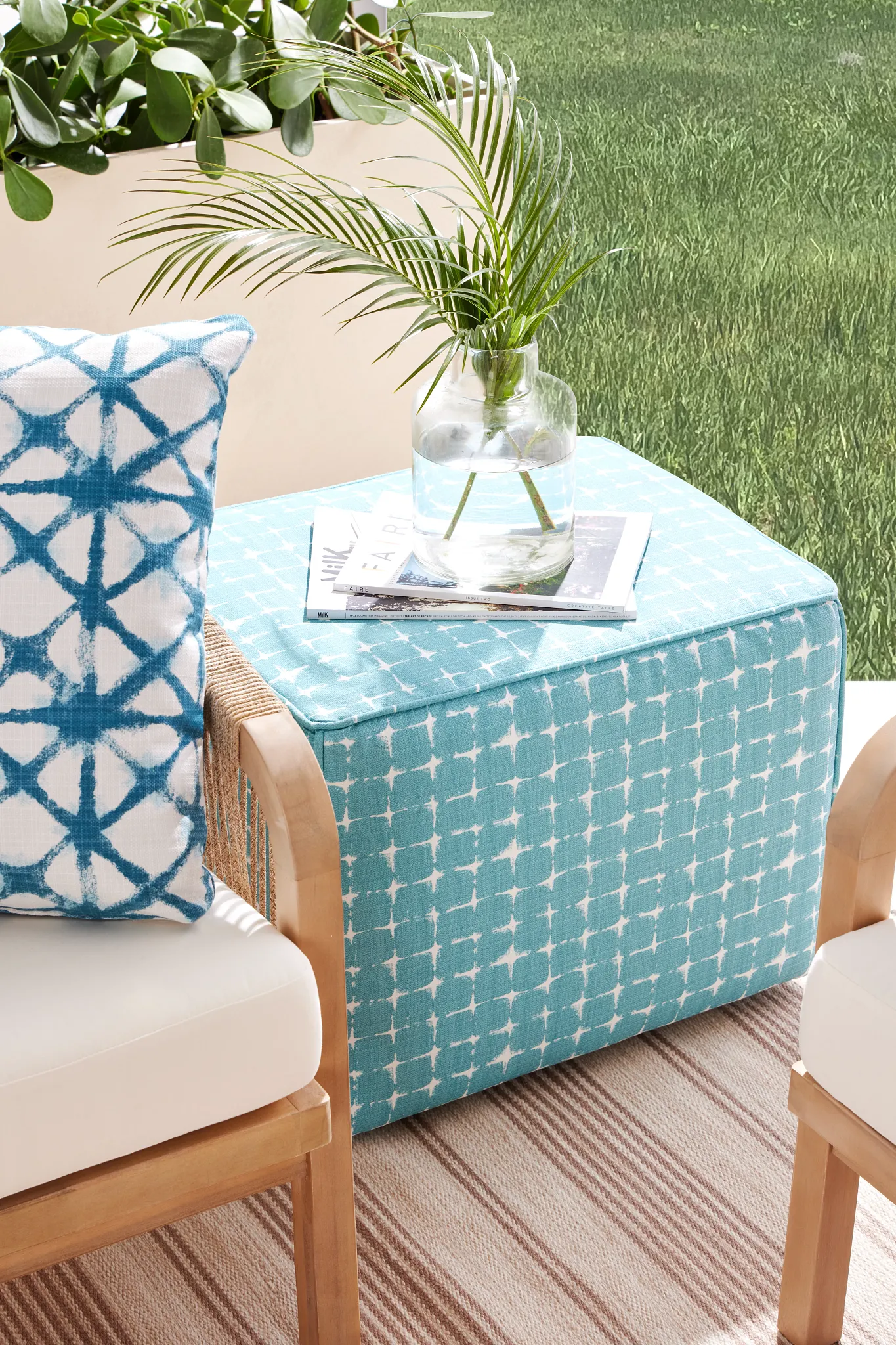 Neptune Teal Indoor/outdoor Accent Ottoman