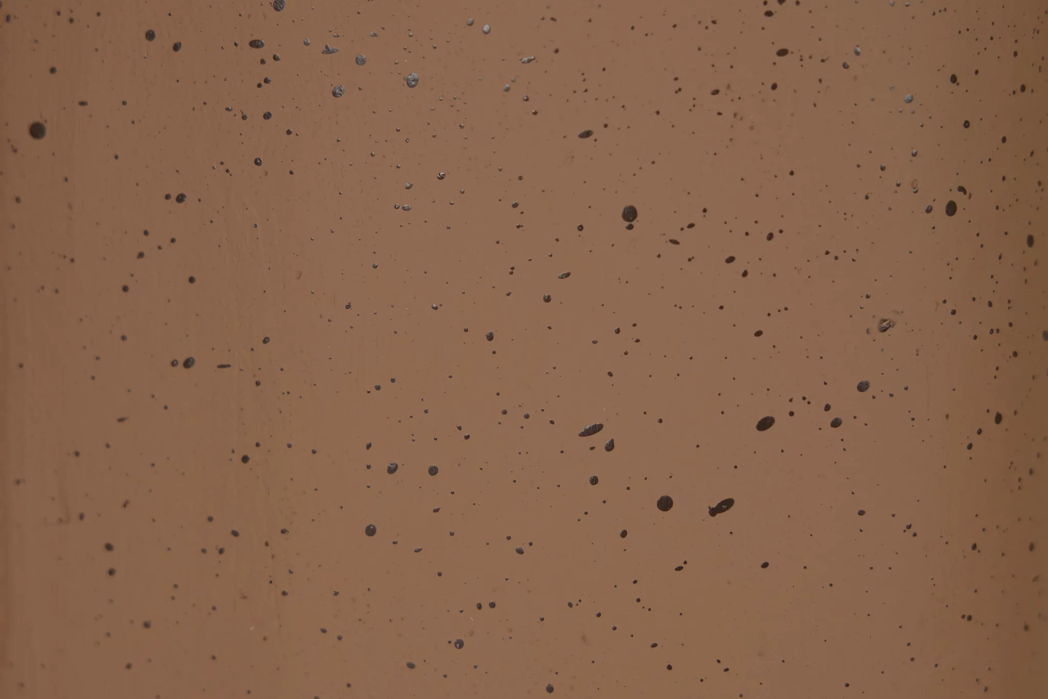 Hali Polyresin Brown Accent Table