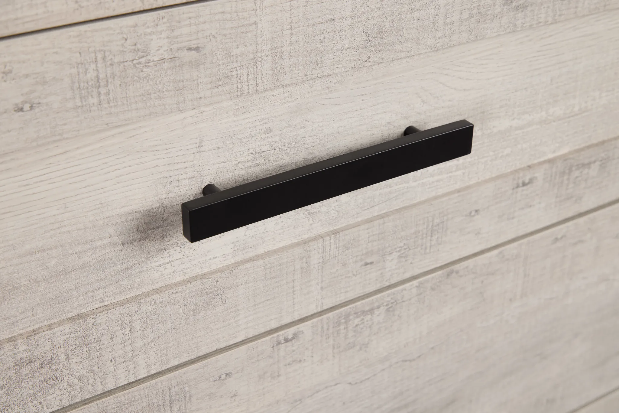 Delray White Drawer Chest