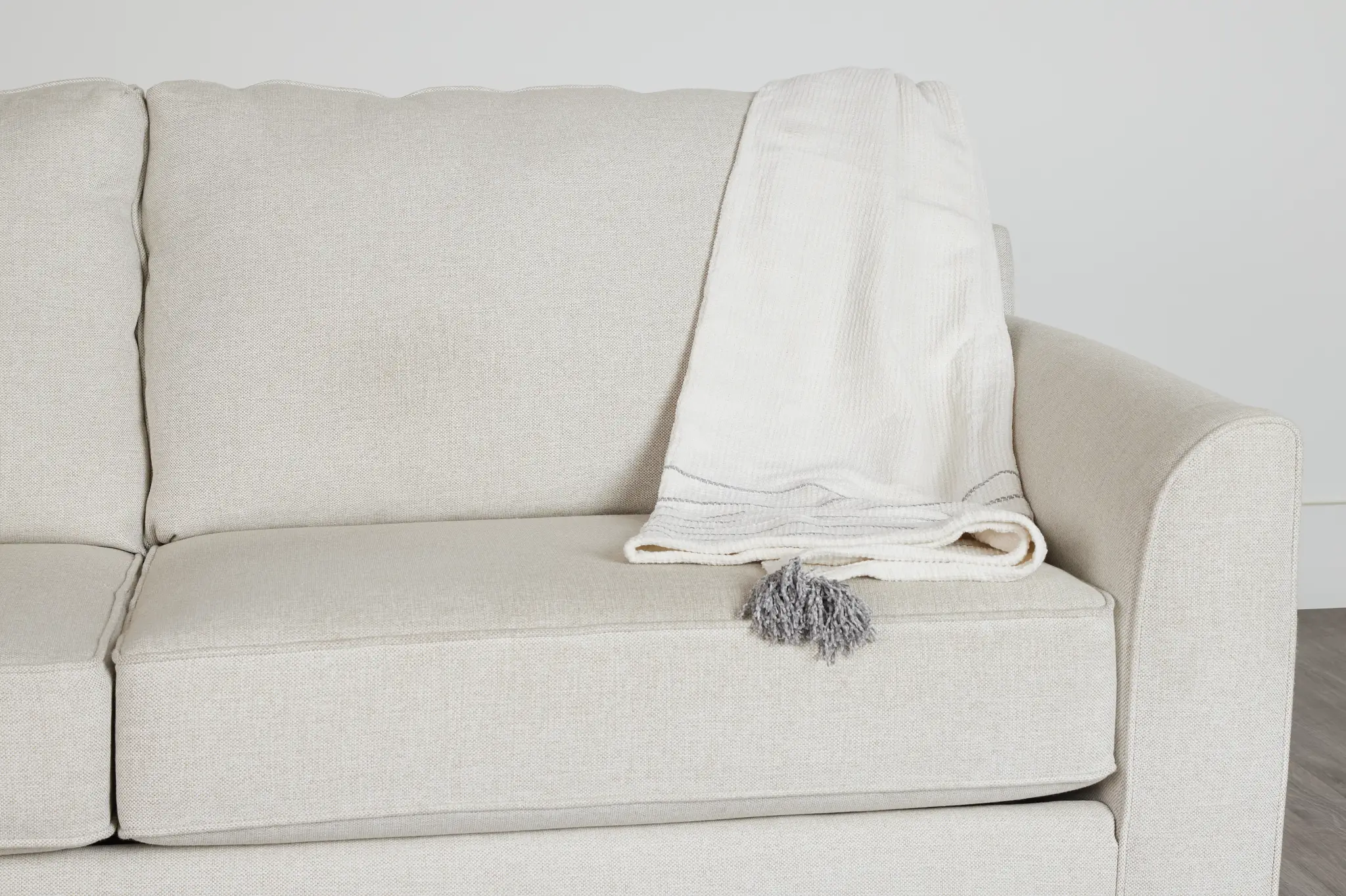 Bex Gray 50"x 60" Throw Bex Gray 50"x 60" Throw