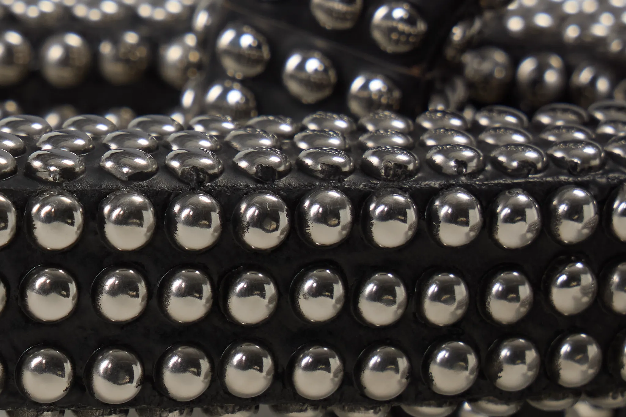 Studo Silver Tabletop Accessory