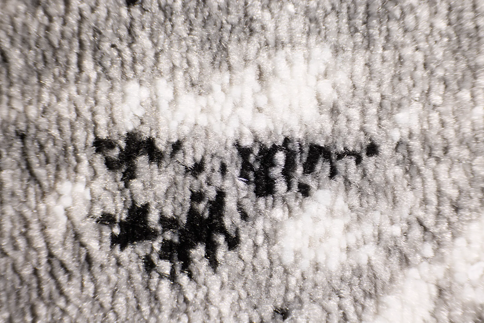 Infinity Black 2x7 Runner