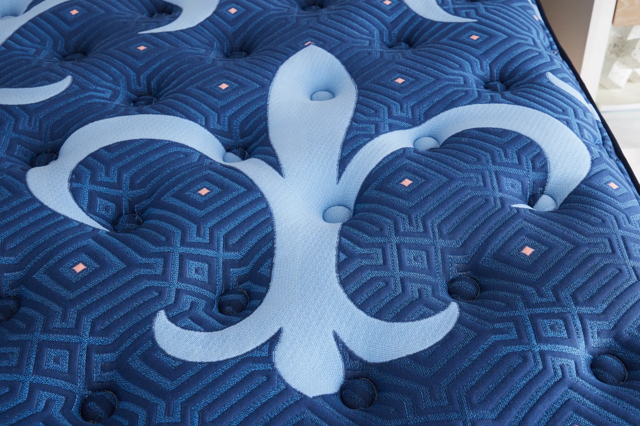 Stearns & Foster Lux Estate Medium 14.5" Tight Top Mattress Stearns & Foster Lux Estate Medium 14.5" Tight Top Mattress