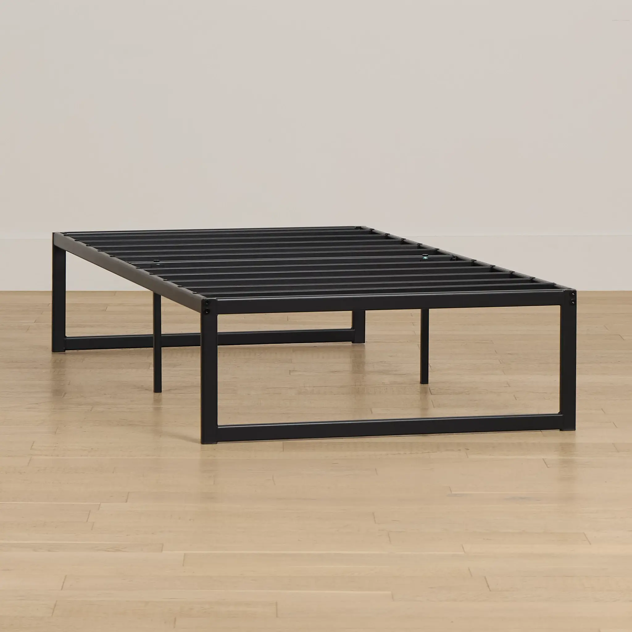 Zinus 14" Metal Bed Frame Zinus 14" Metal Bed Frame