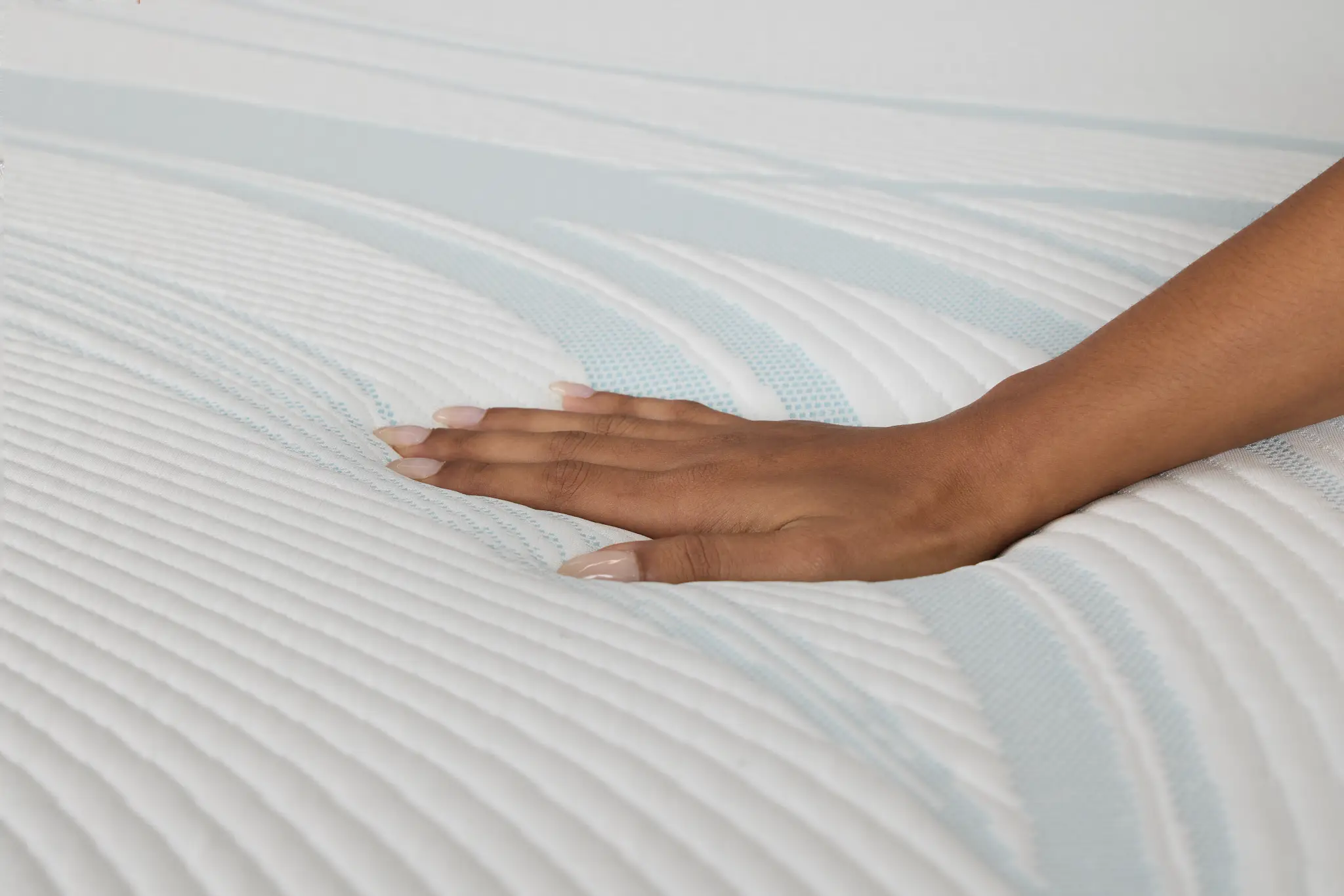 Tempur-pedic Tempur-adapt 11" Medium Hybrid Mattress Tempur-pedic Tempur-adapt 11" Medium Hybrid Mattress