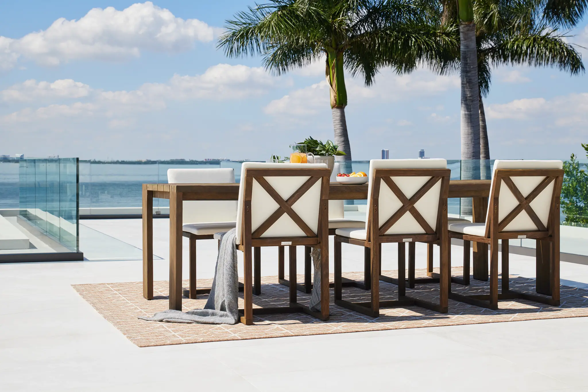 Linear Dining room Set Linear Dining room Set