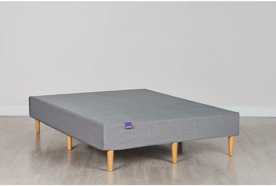 Purple Gray Foundation, Queen (0)