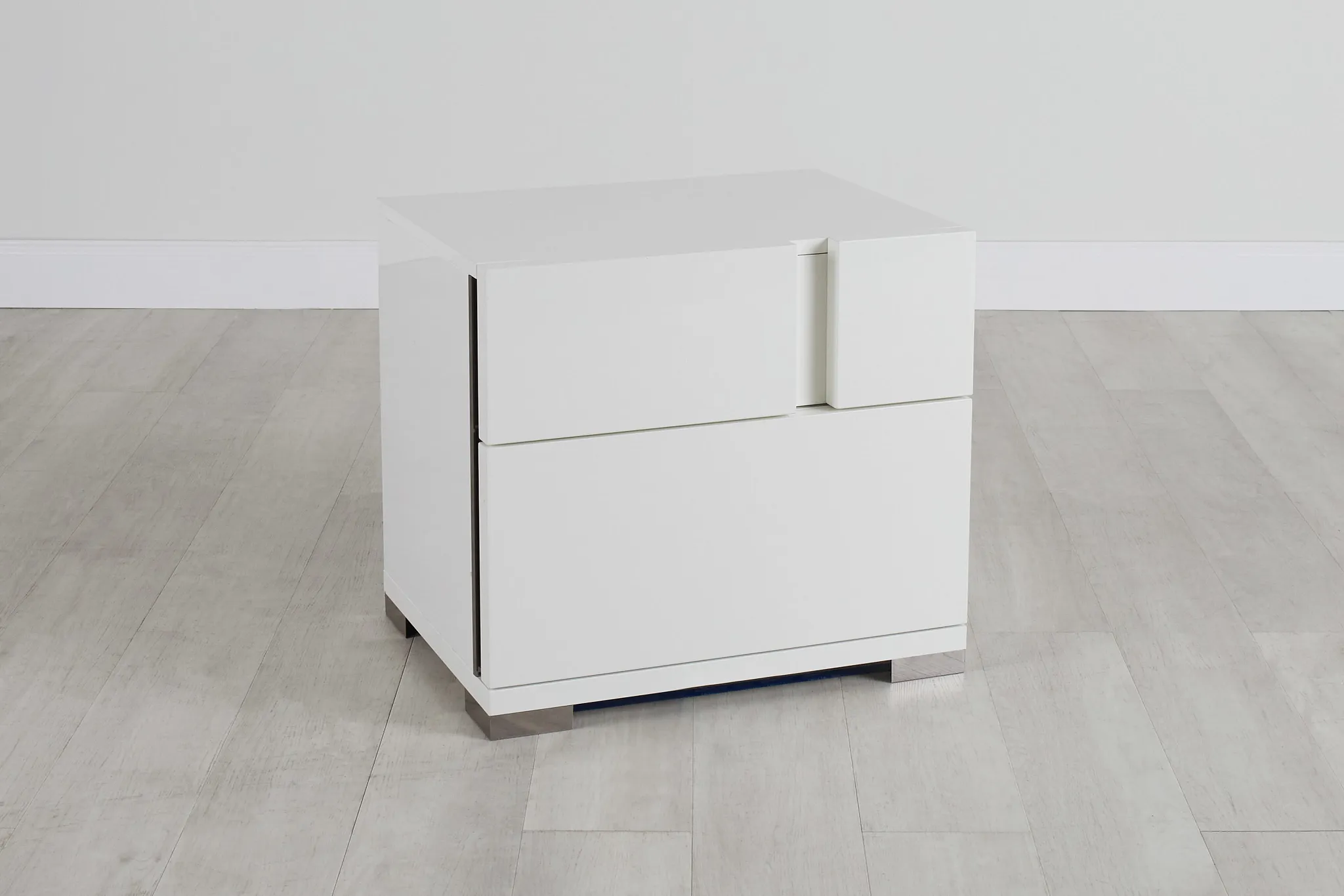 Santino White Nightstand