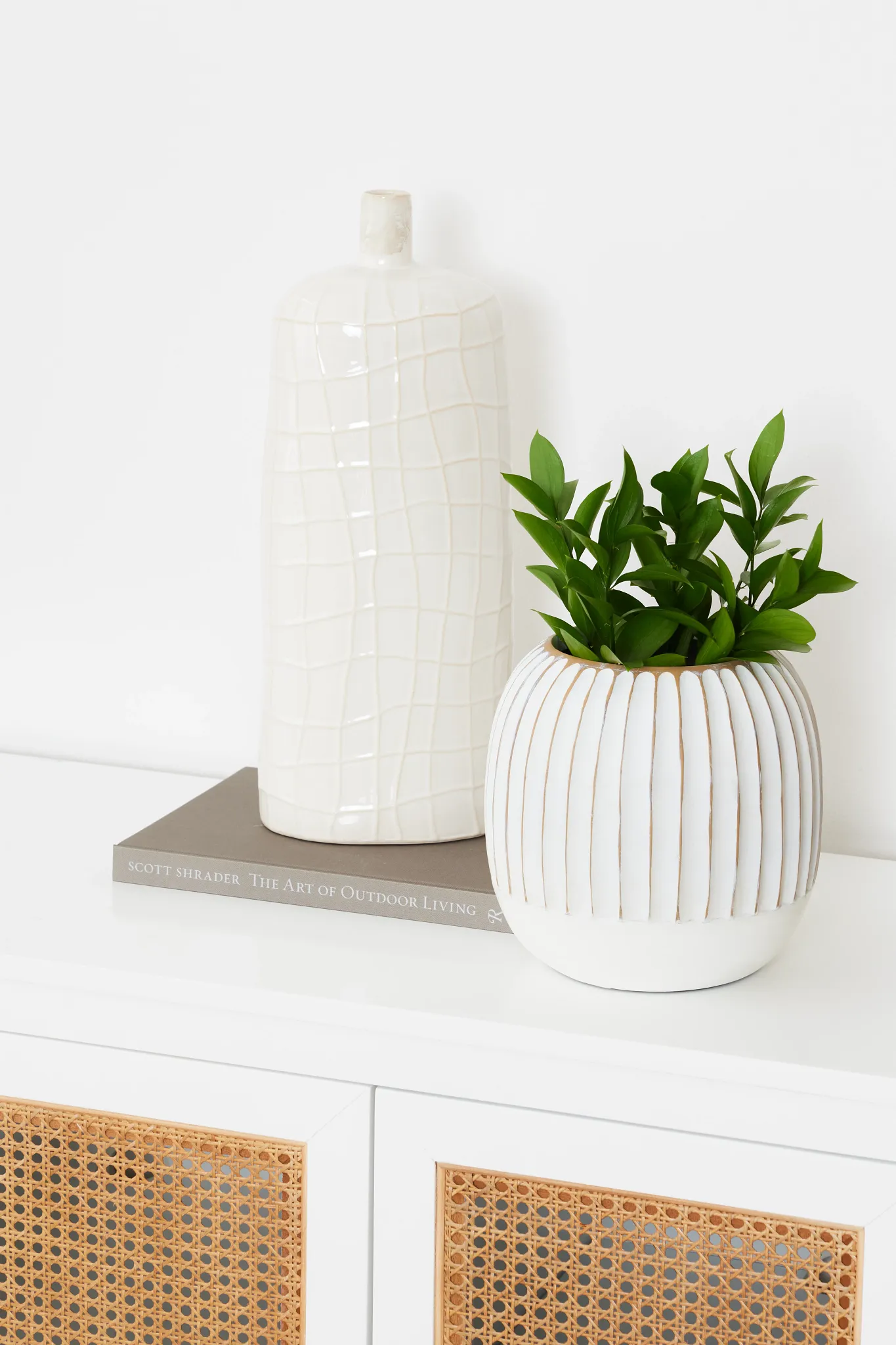 Taylor White Round Vase