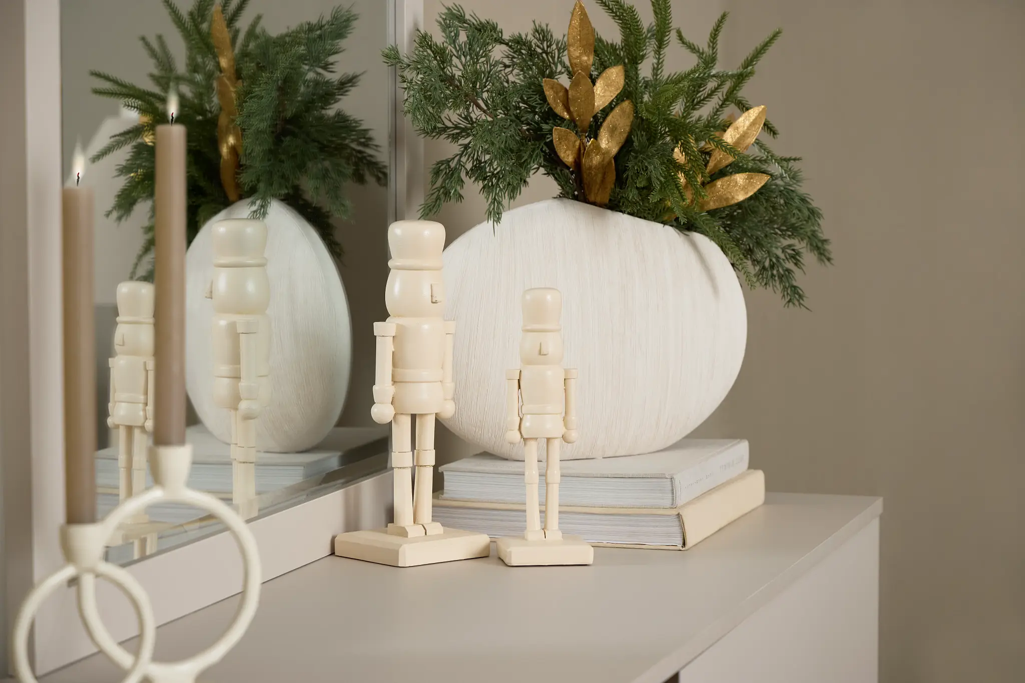 Major Beige Large Sculpture Major Beige Large Sculpture