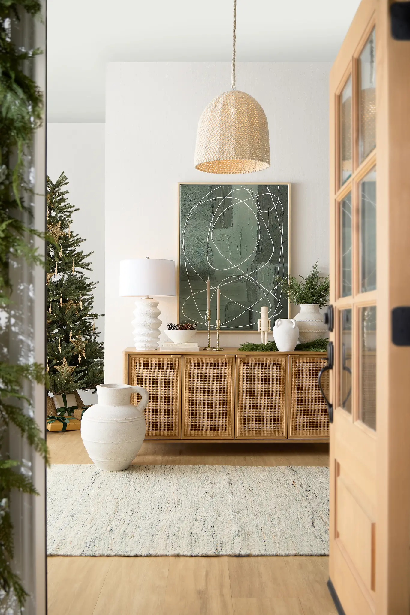 Plan, Shop, and Save: Make Your Holiday Home Stress-Free