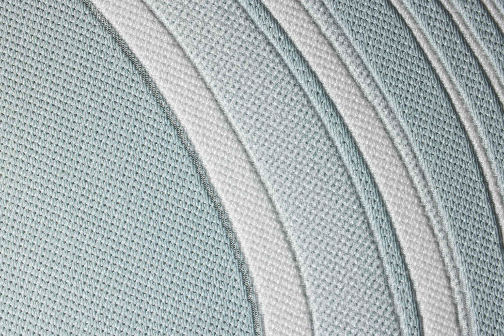 Tempur-pedic Tempur-luxeadapt 13" Medium Hybrid Mattress