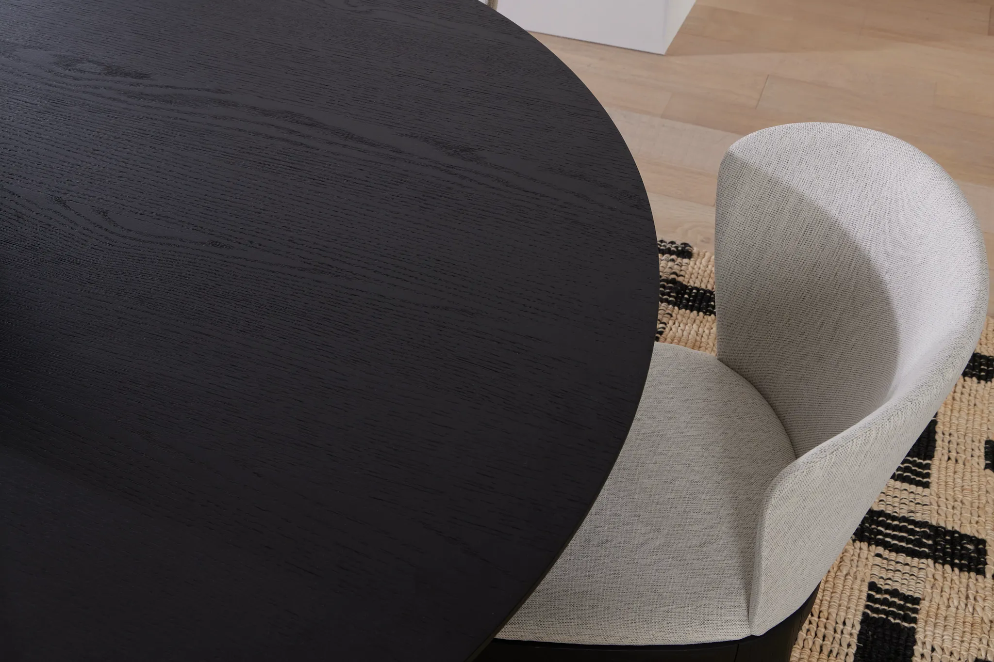 Nomad Black 59" Round Table