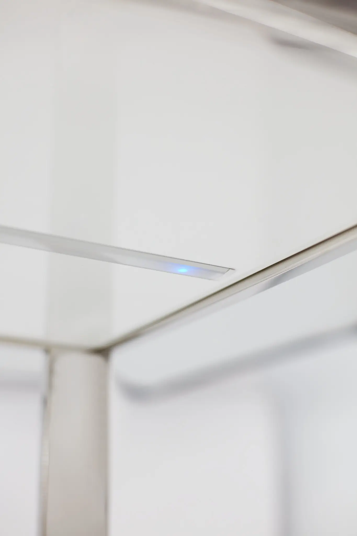 Miami White Glass Entertainment Wall Miami White Glass Entertainment Wall