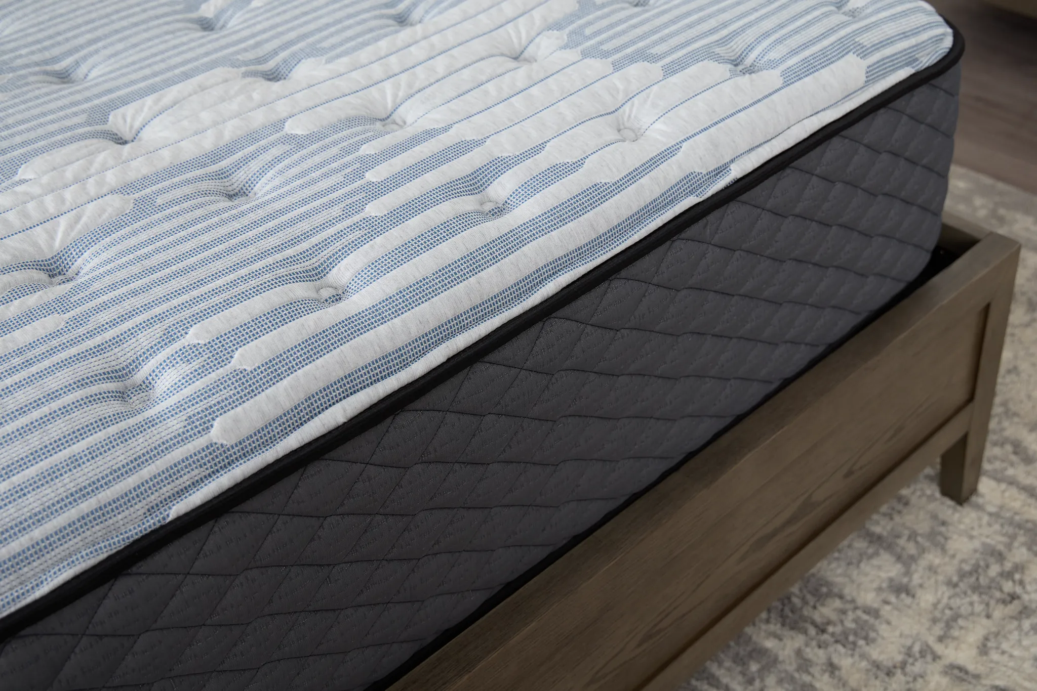 Kevin Charles By Sealy Signature 14.5" Extra Firm Tight Top Mattress