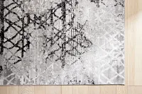 Venice Black 5x8 Area Rug