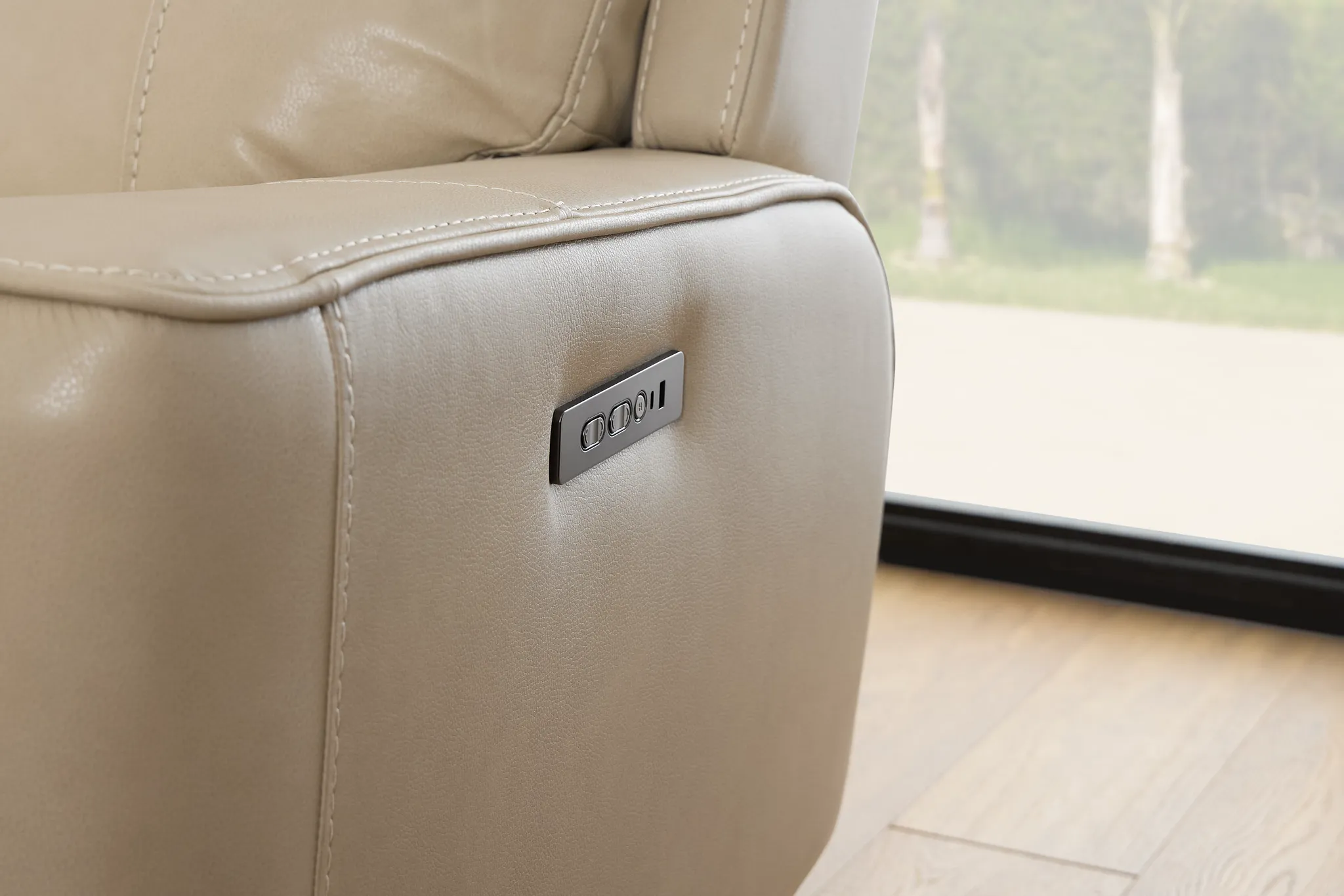 Benji Light Beige Lthr/vinyl Large Triple Power Reclining Two-arm Sectional