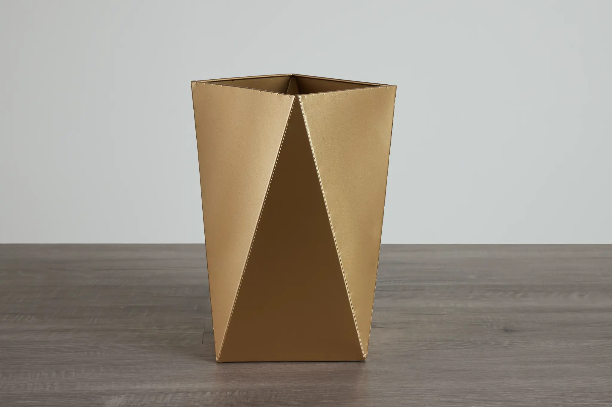 Raylan Gold Small Vase Raylan Gold Small Vase