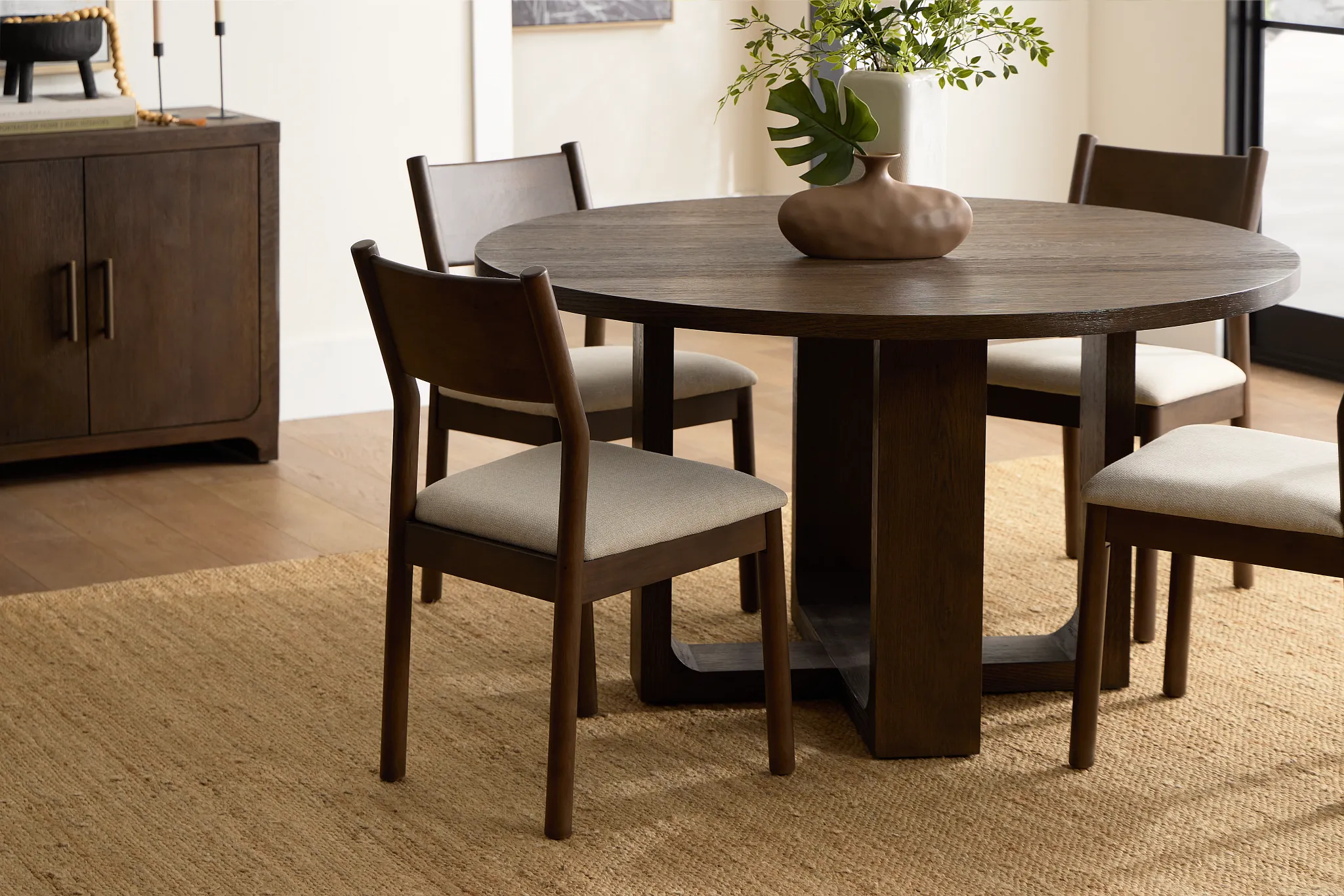 Rochester Dark Tone Round Table