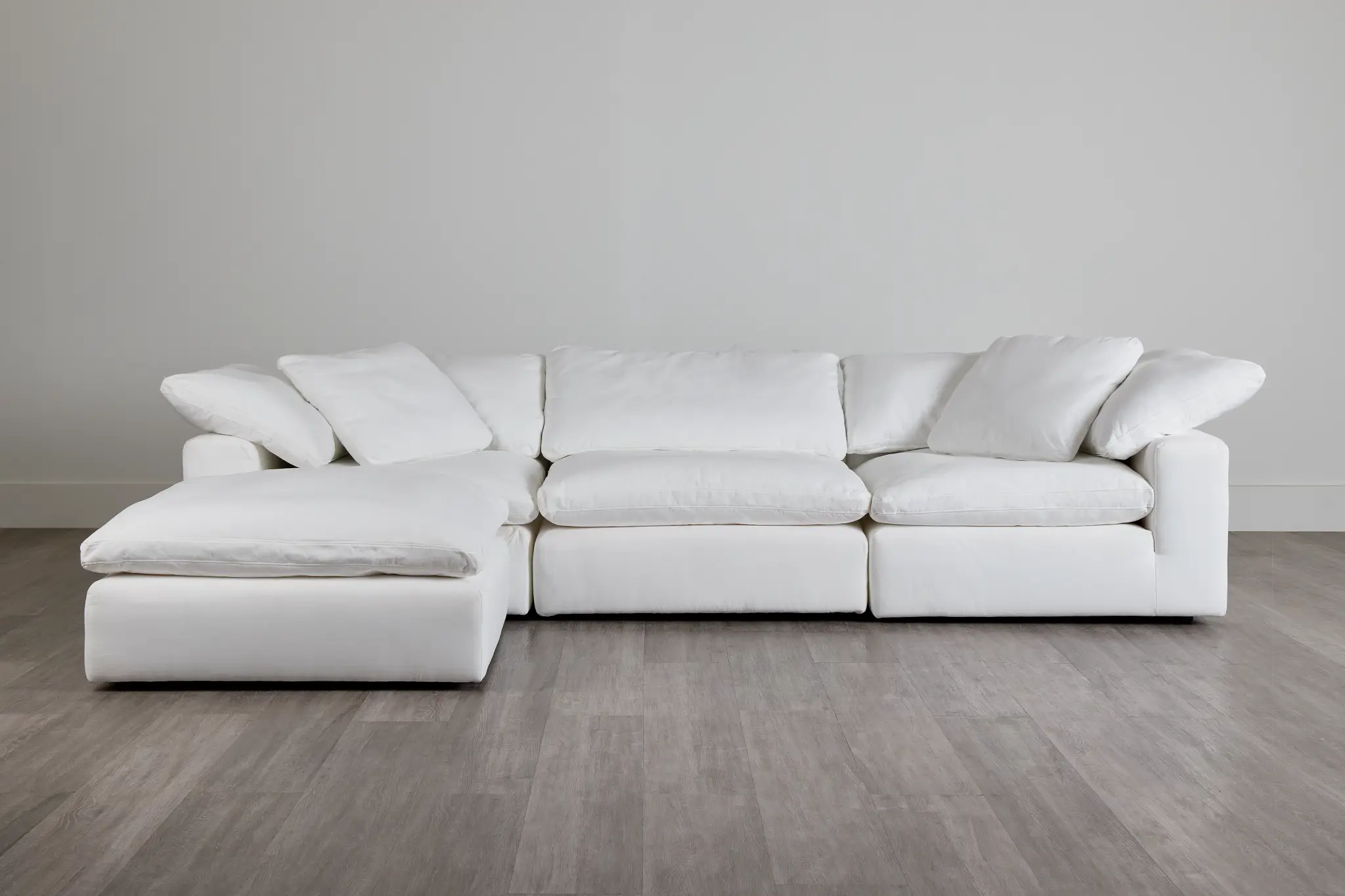 Nixon White Fabric 4-piece Bumper Sectional Nixon White Fabric 4-piece Bumper Sectional