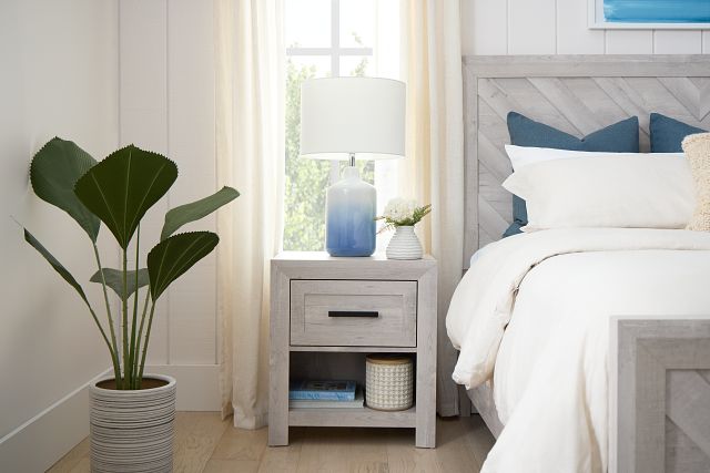 Delray White Nightstand