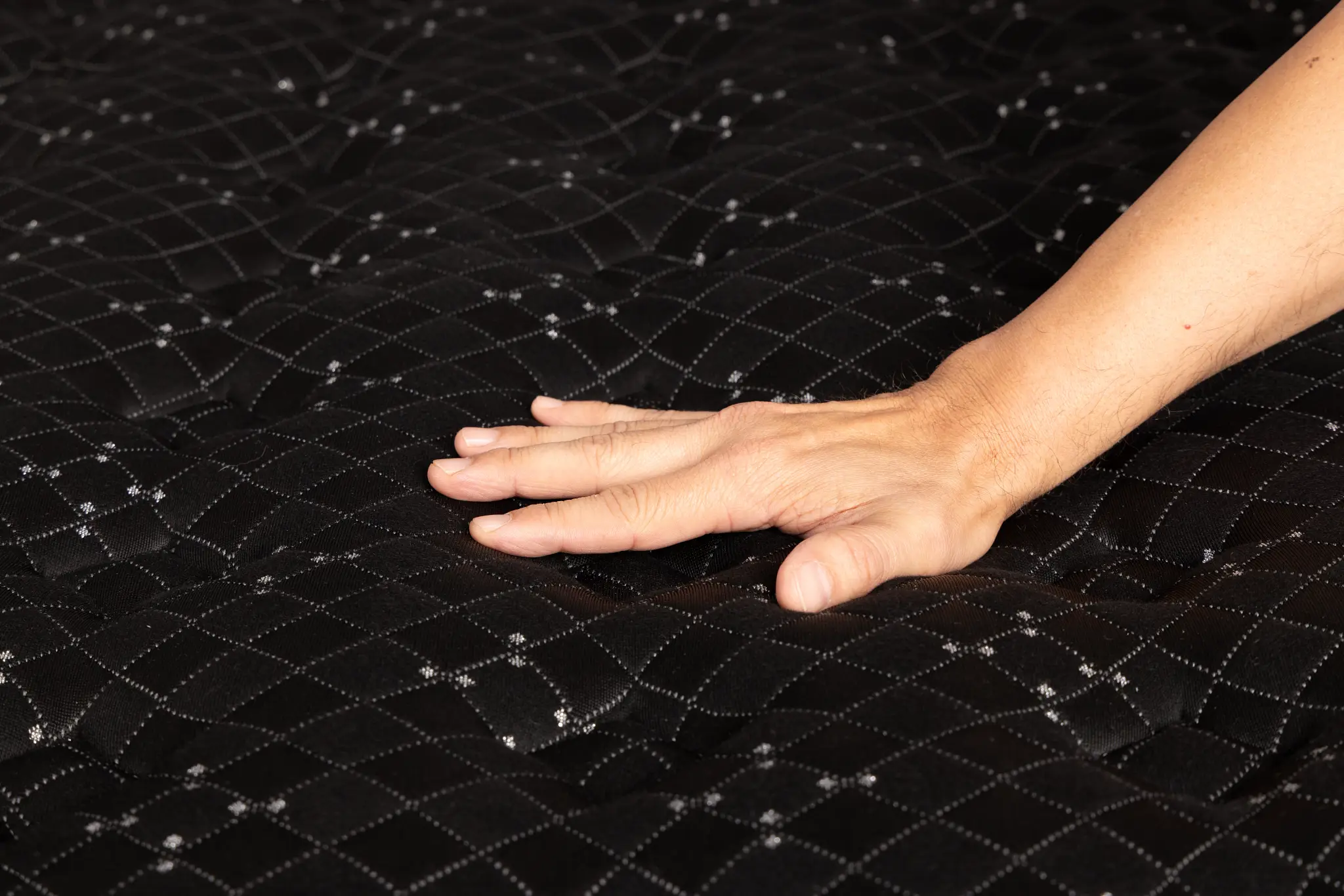 Beautyrest Black Series Three 14.25" Extra Firm Tight Top Mattress Beautyrest Black Series Three 14.25" Extra Firm Tight Top Mattress