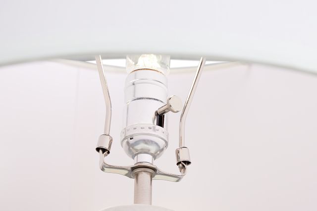 Sholan White Ceramic Table Lamp