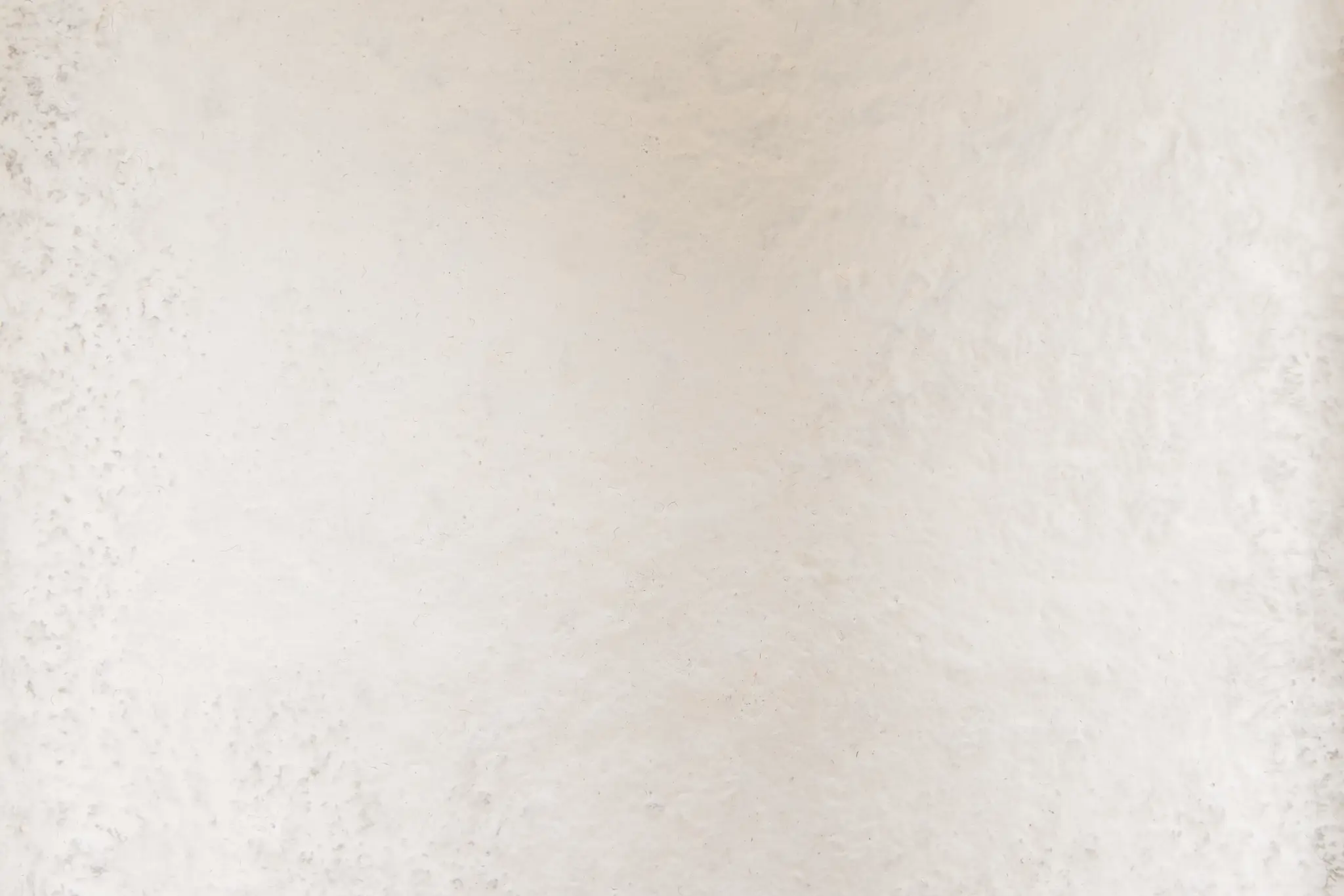 Mai White Large Sculpture Mai White Large Sculpture