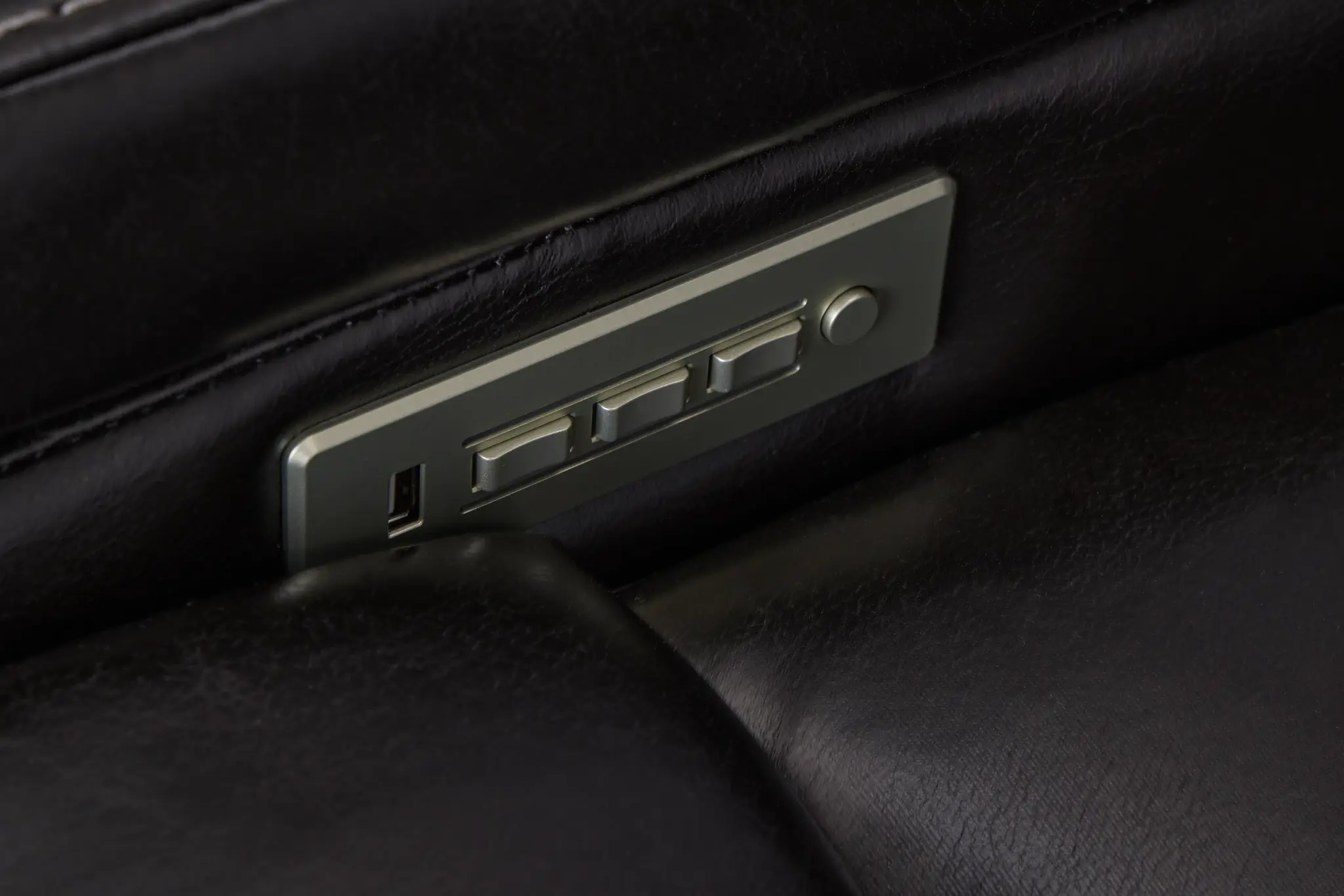 Meta Black Micro Power Recliner Meta Black Micro Power Recliner