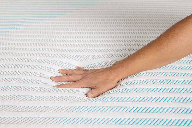 Rest & Renew Performance 12.5" Medium Hybrid Mattress