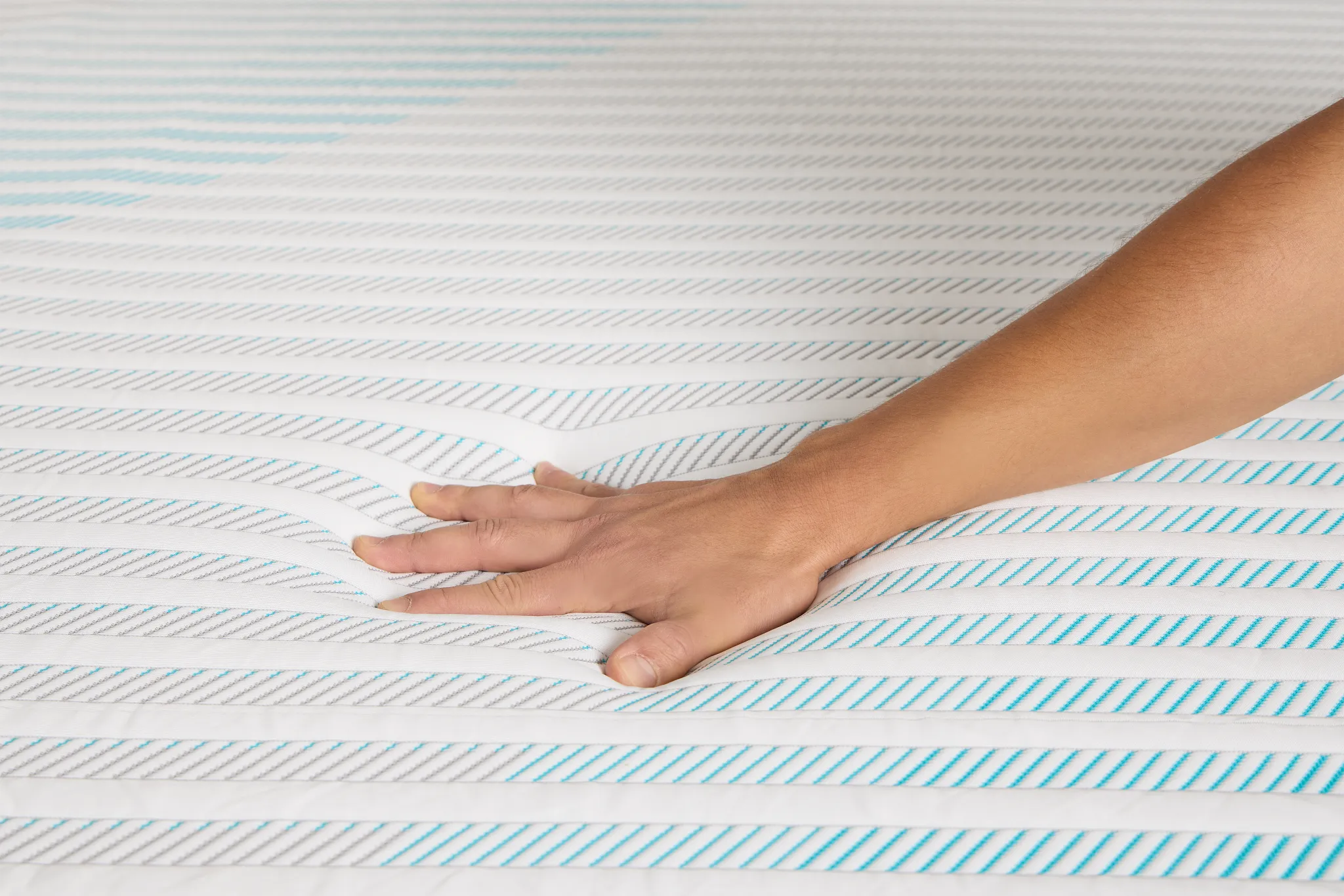 Rest & Renew Performance 12.5" Medium Hybrid Mattress