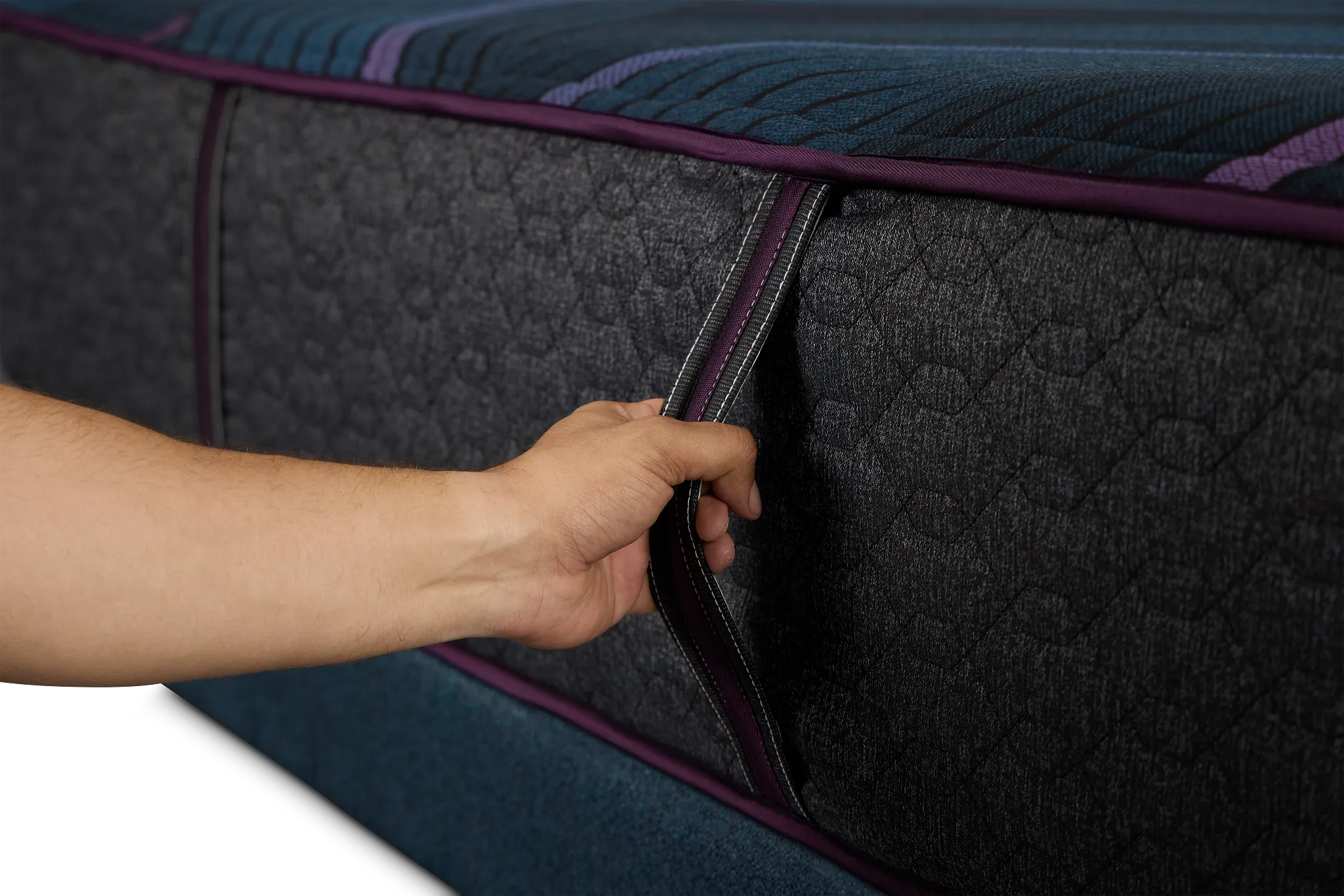 Beautyrest World Class Hybrid Level 3 13.25" Firm Hybrid Mattress