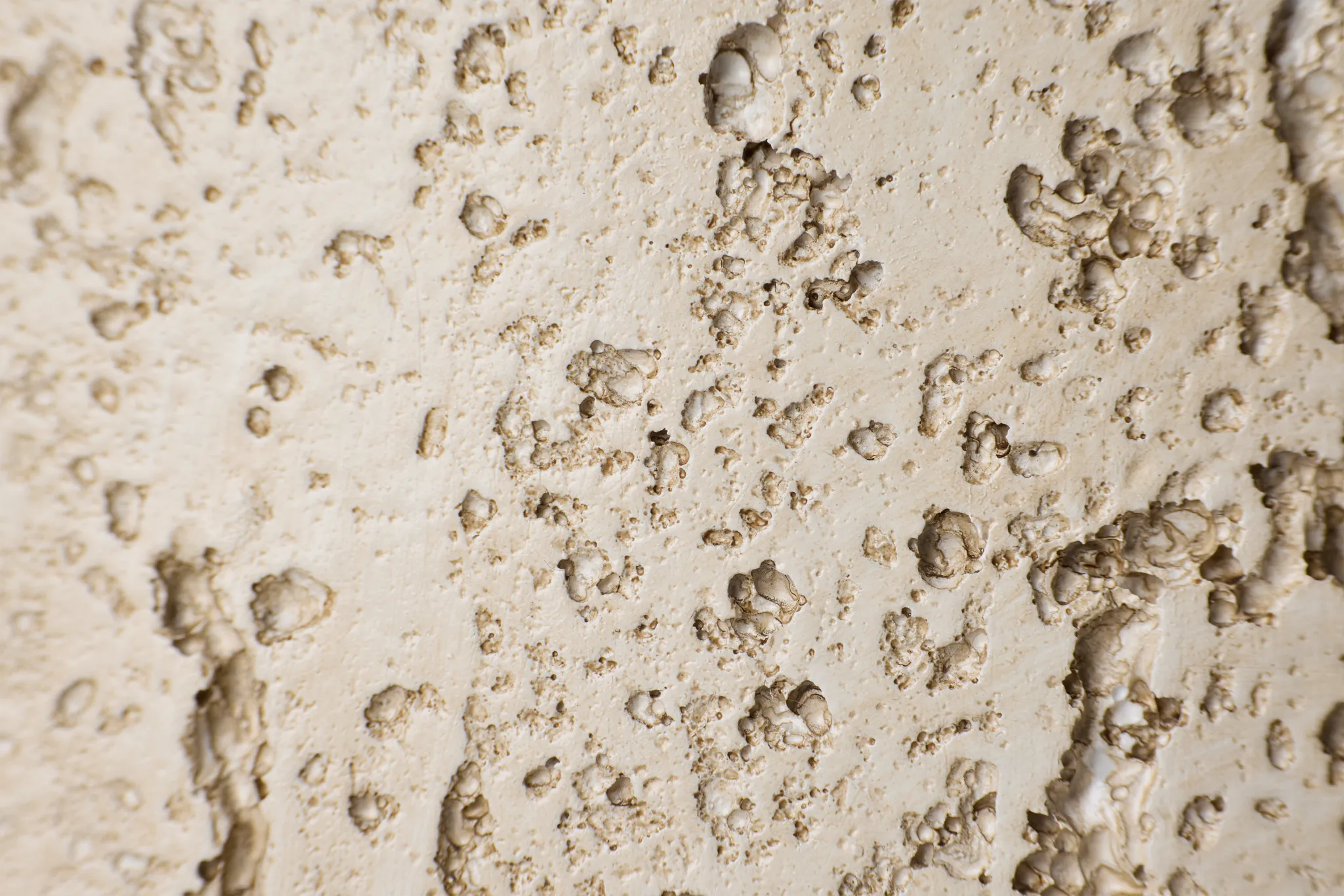 Hadia Ivory Table Lamp