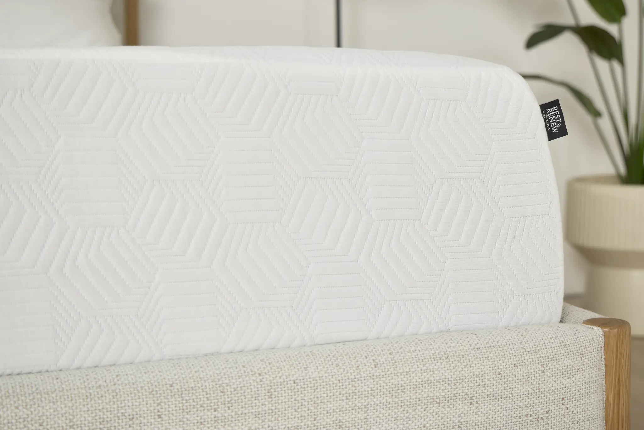 Rest & Renew By Zinus Gel Memory Foam Mattress 12" Medium Mattress Rest & Renew By Zinus Gel Memory Foam Mattress 12" Medium Mattress