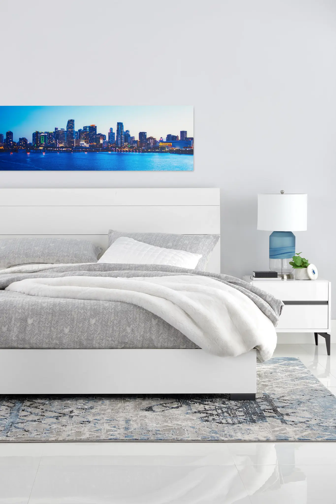 Oslo White Platform Bed Oslo White Platform Bed