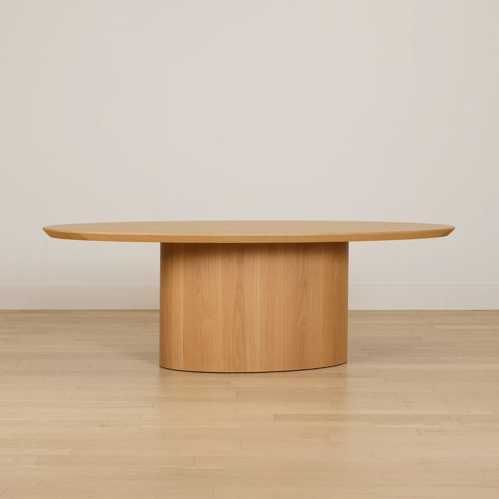 Nomad Light Tone 94" Oval Table