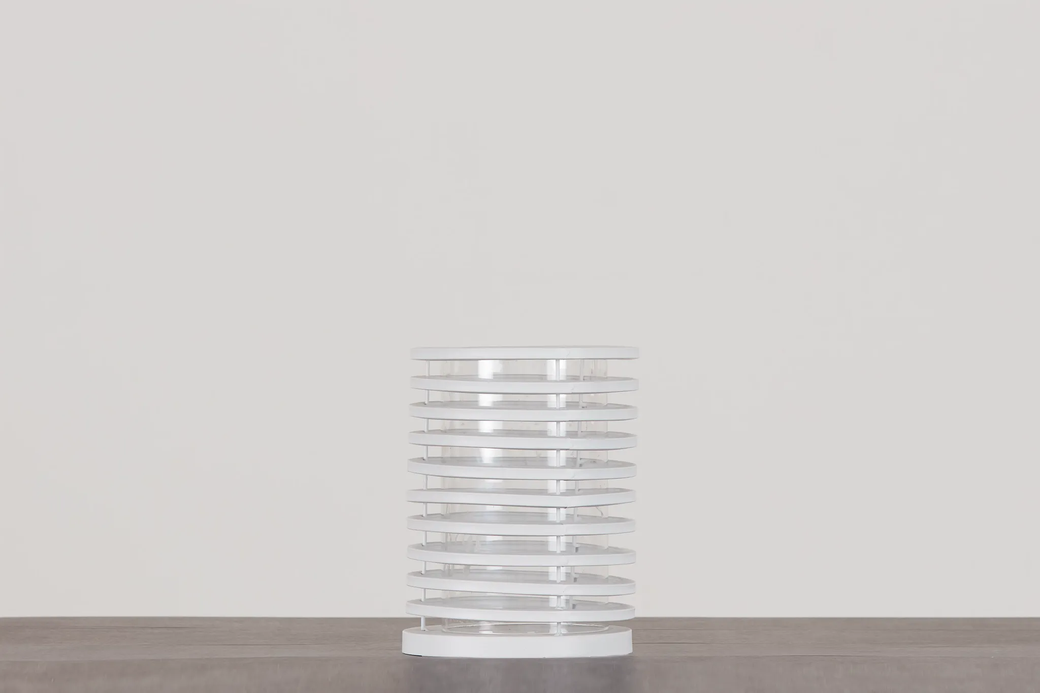 Ziva White Large Hurricane