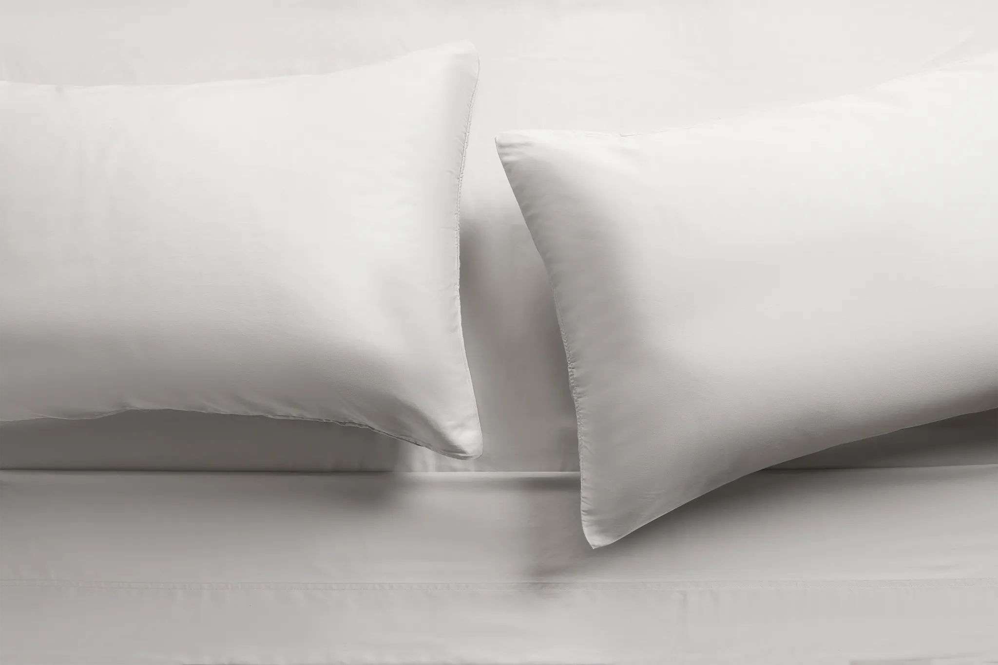 Rest & Renew Cotton Sateen Gray 300 Thread Sheet Set