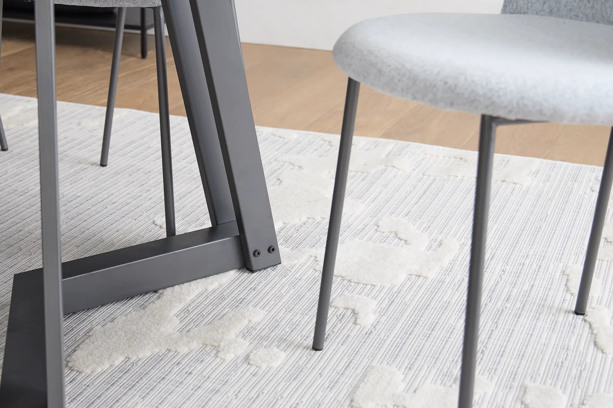 Brentwood Dark Tone Rect Table & 4 Upholstered Chairs Brentwood Dark Tone Rect Table & 4 Upholstered Chairs