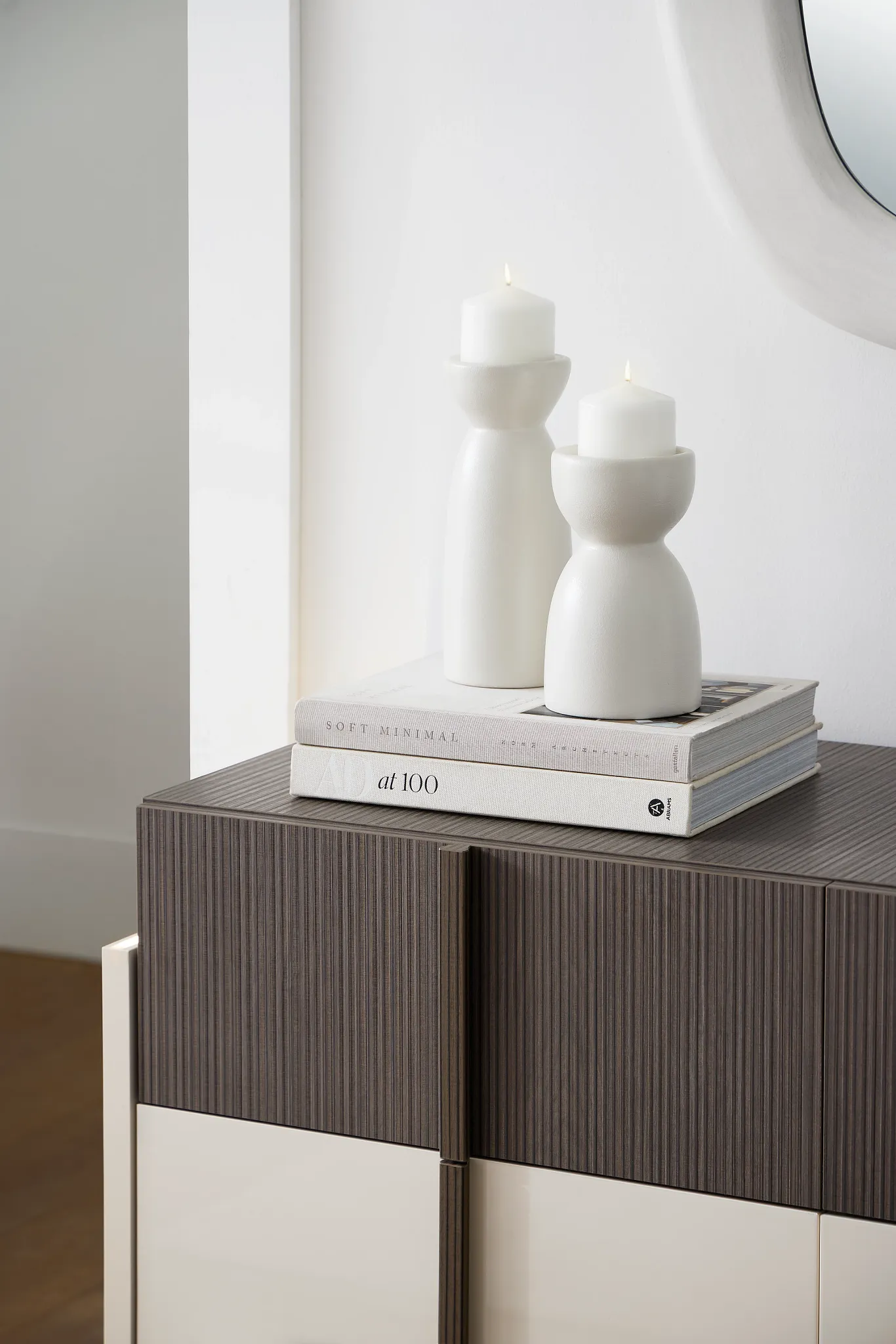 Olea White Medium Candle Holder