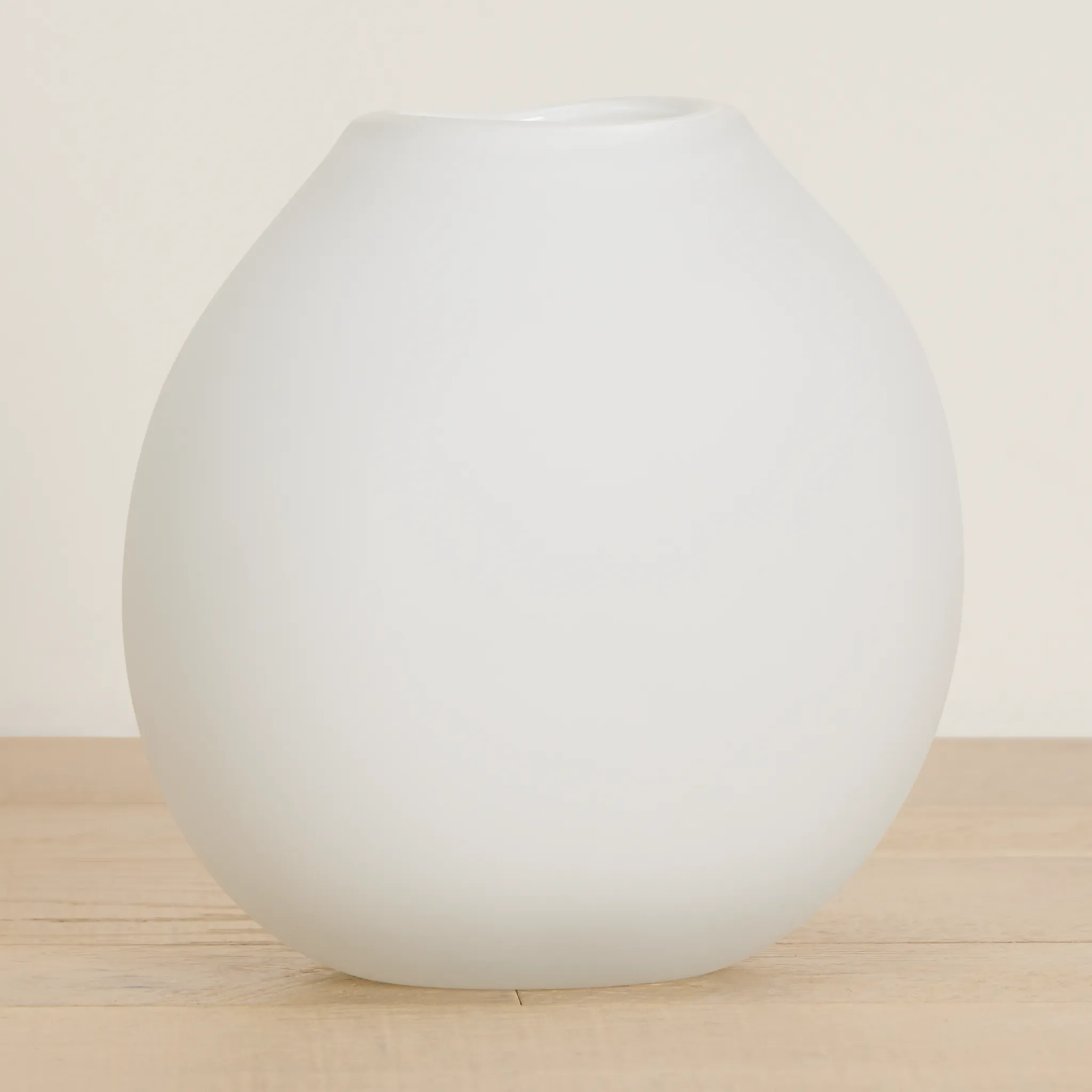 Sela White Small Vase