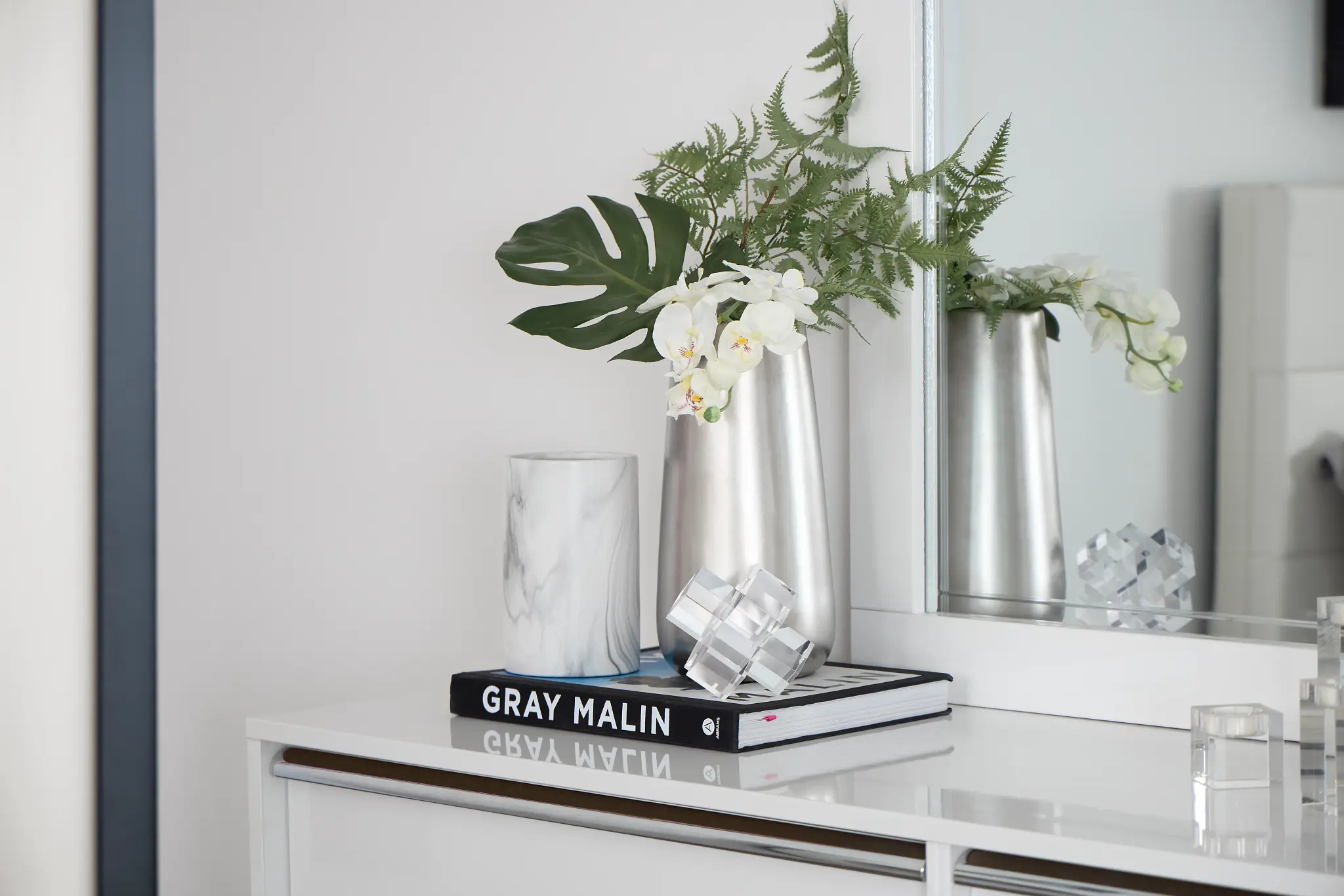 Iika Silver Medium Vase Iika Silver Medium Vase