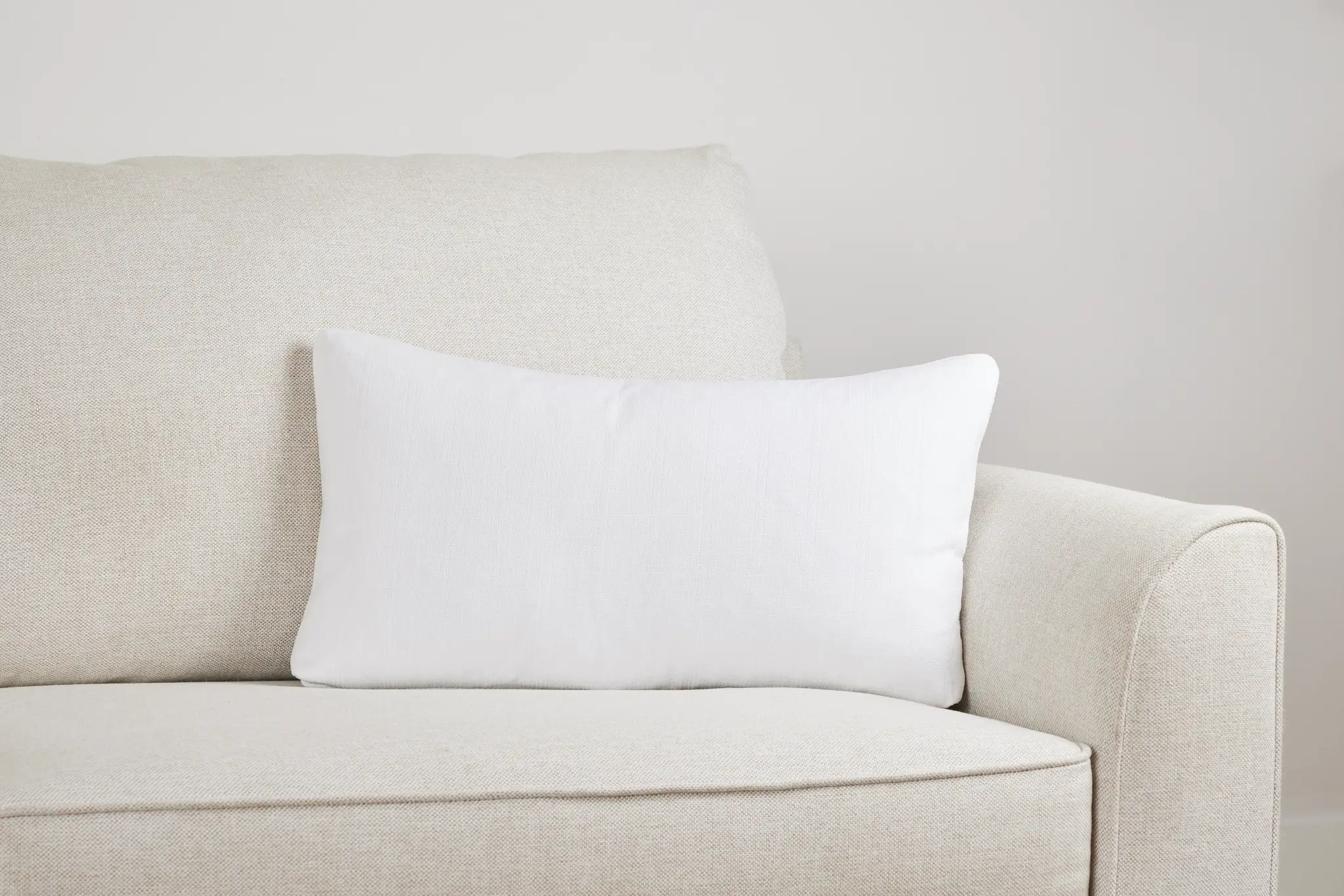Zeke White Lumbar Accent Pillow Zeke White Lumbar Accent Pillow