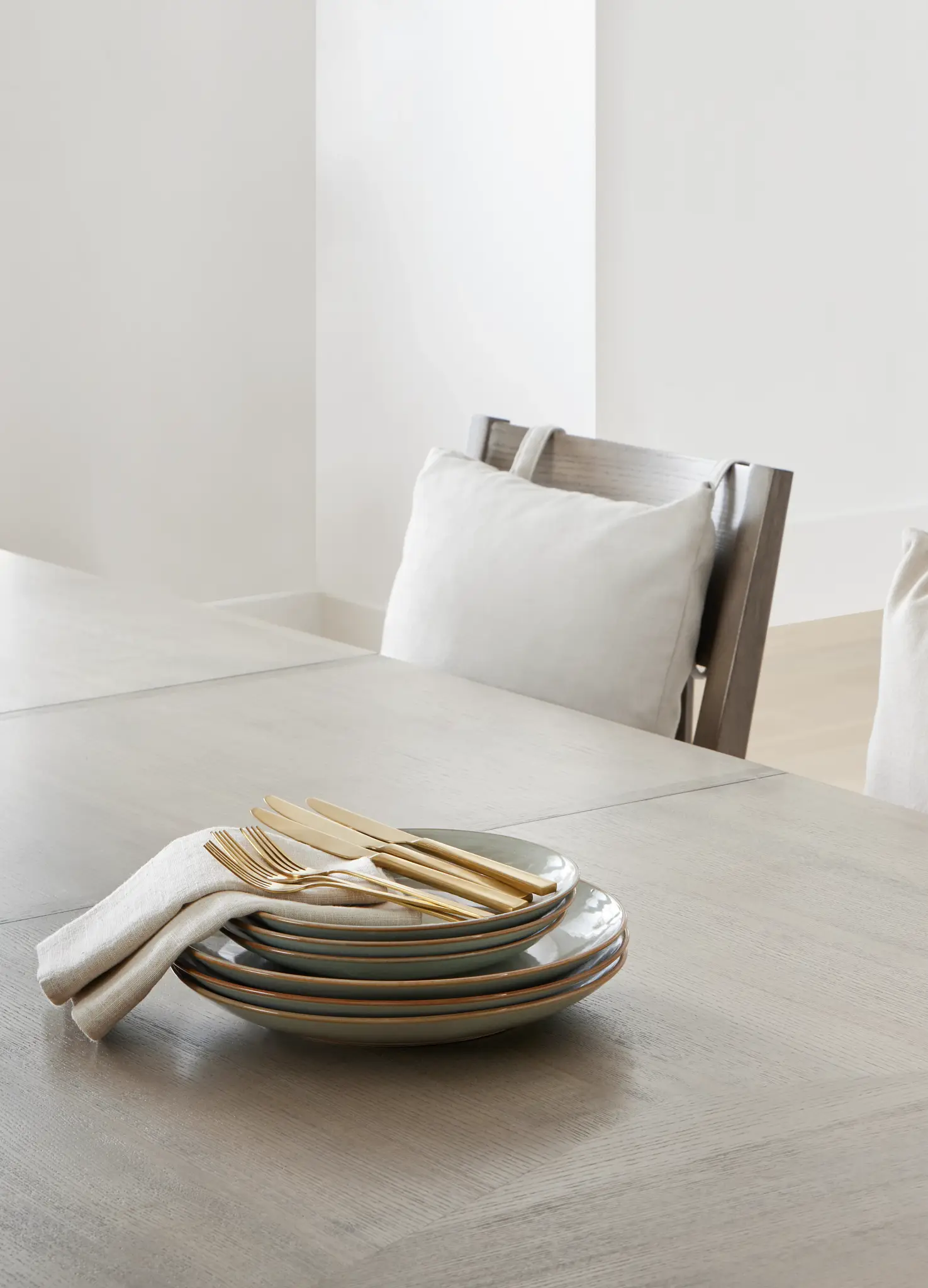 Pasadena Light Beige Upholstered Side Chair Pasadena Light Beige Upholstered Side Chair