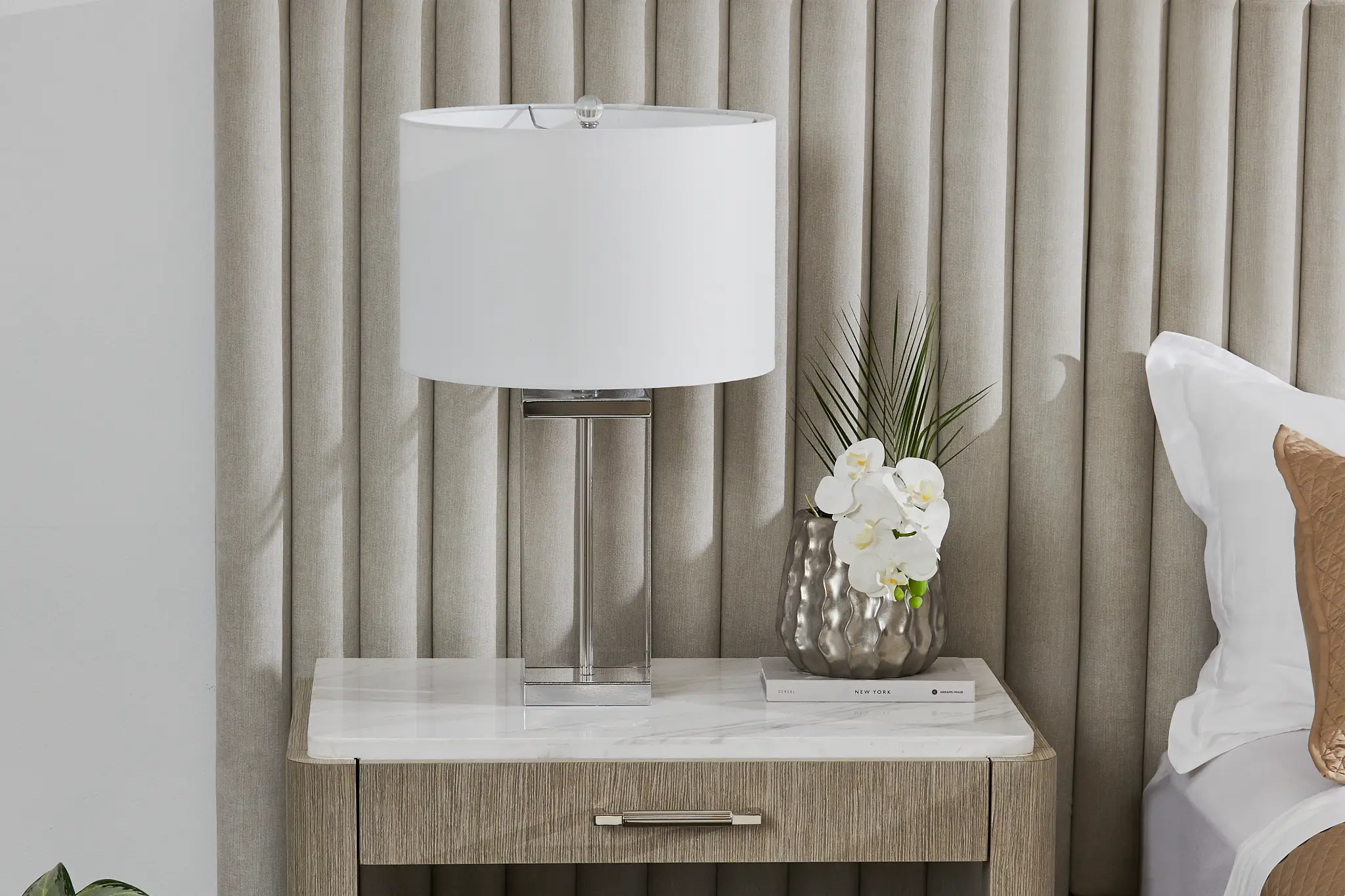 Amato Clear Table Lamp Amato Clear Table Lamp