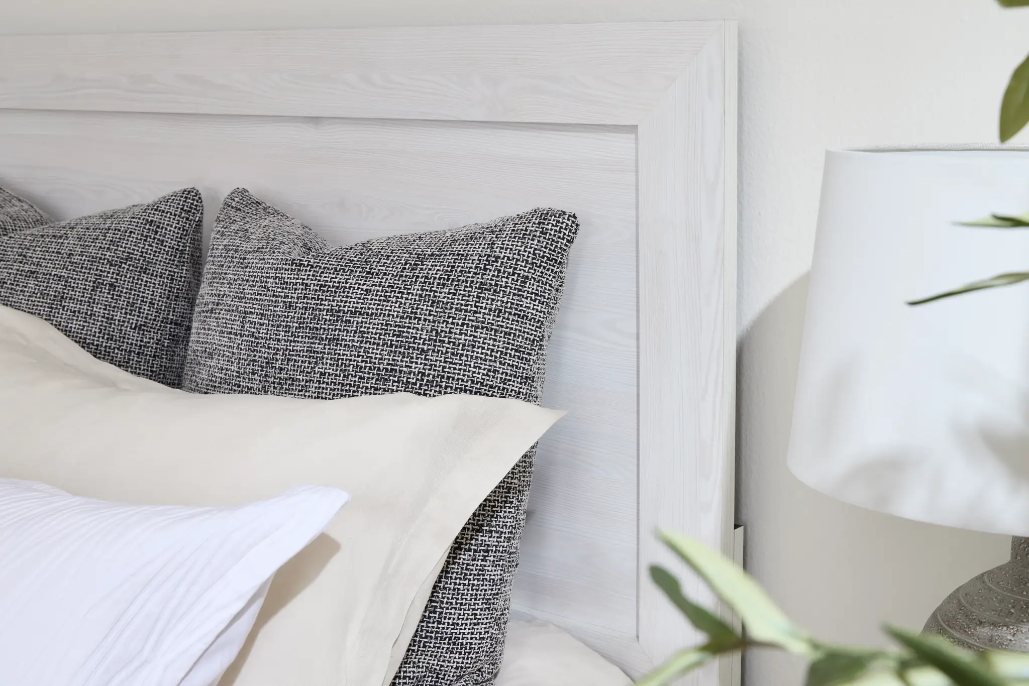 Ollie White Panel Bed Ollie White Panel Bed