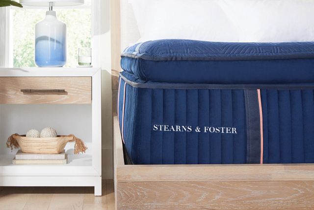 Stearns & Foster Reserve 17" Soft Euro Pillow Top Mattress