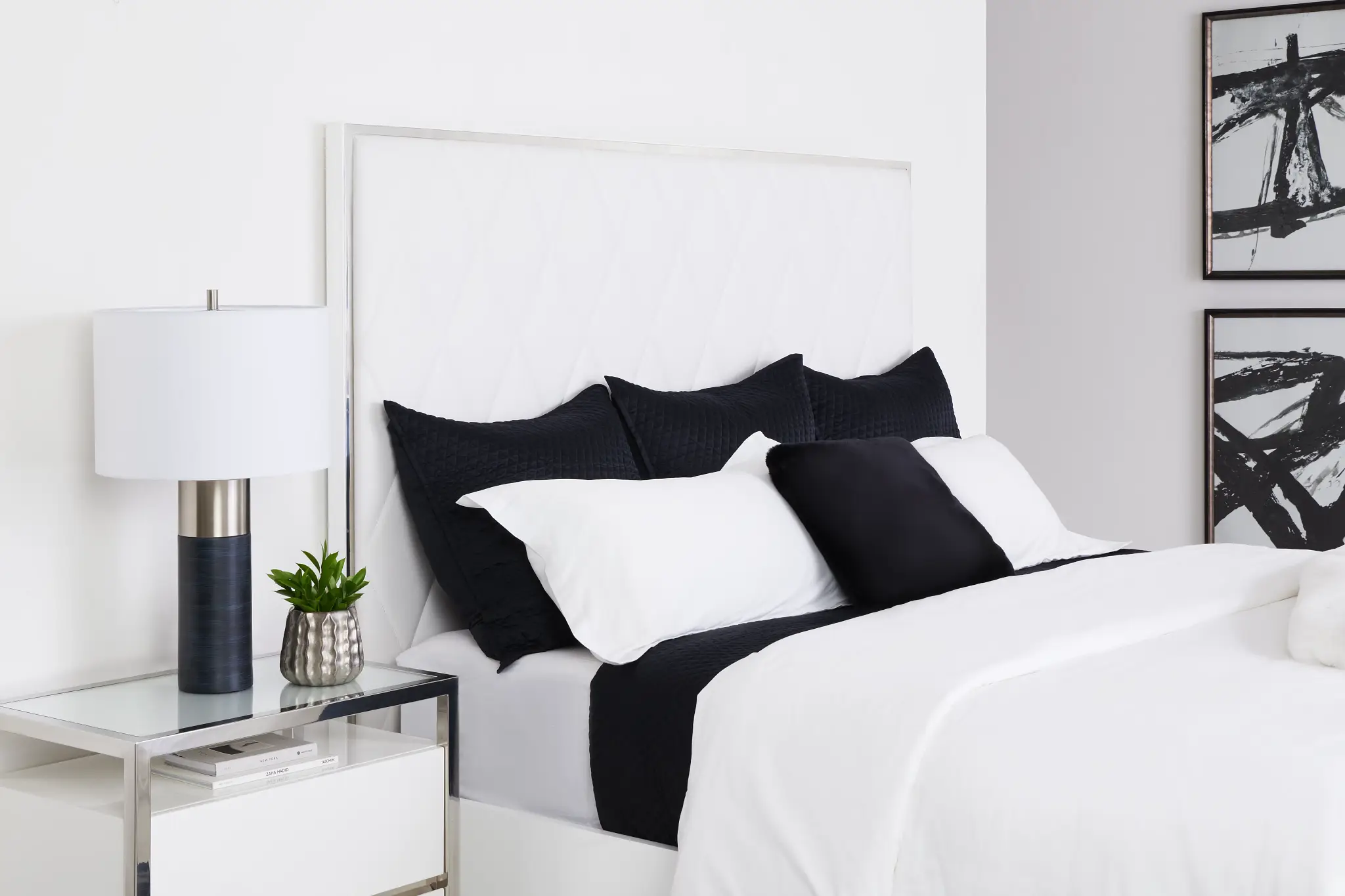 Miami White Uph Platform Bed Miami White Uph Platform Bed