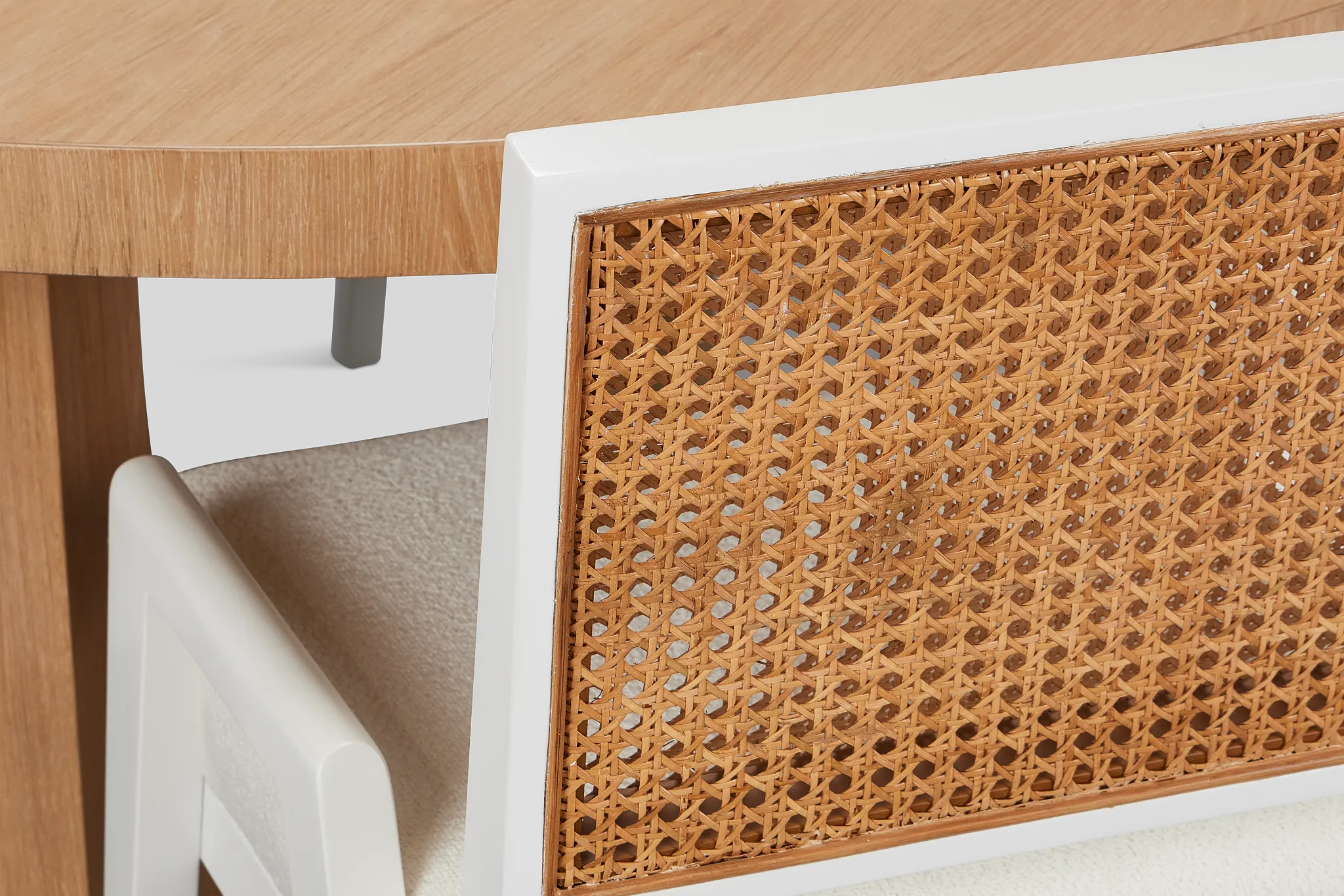 Malibu Light Tone Round Table & 4 Chairs